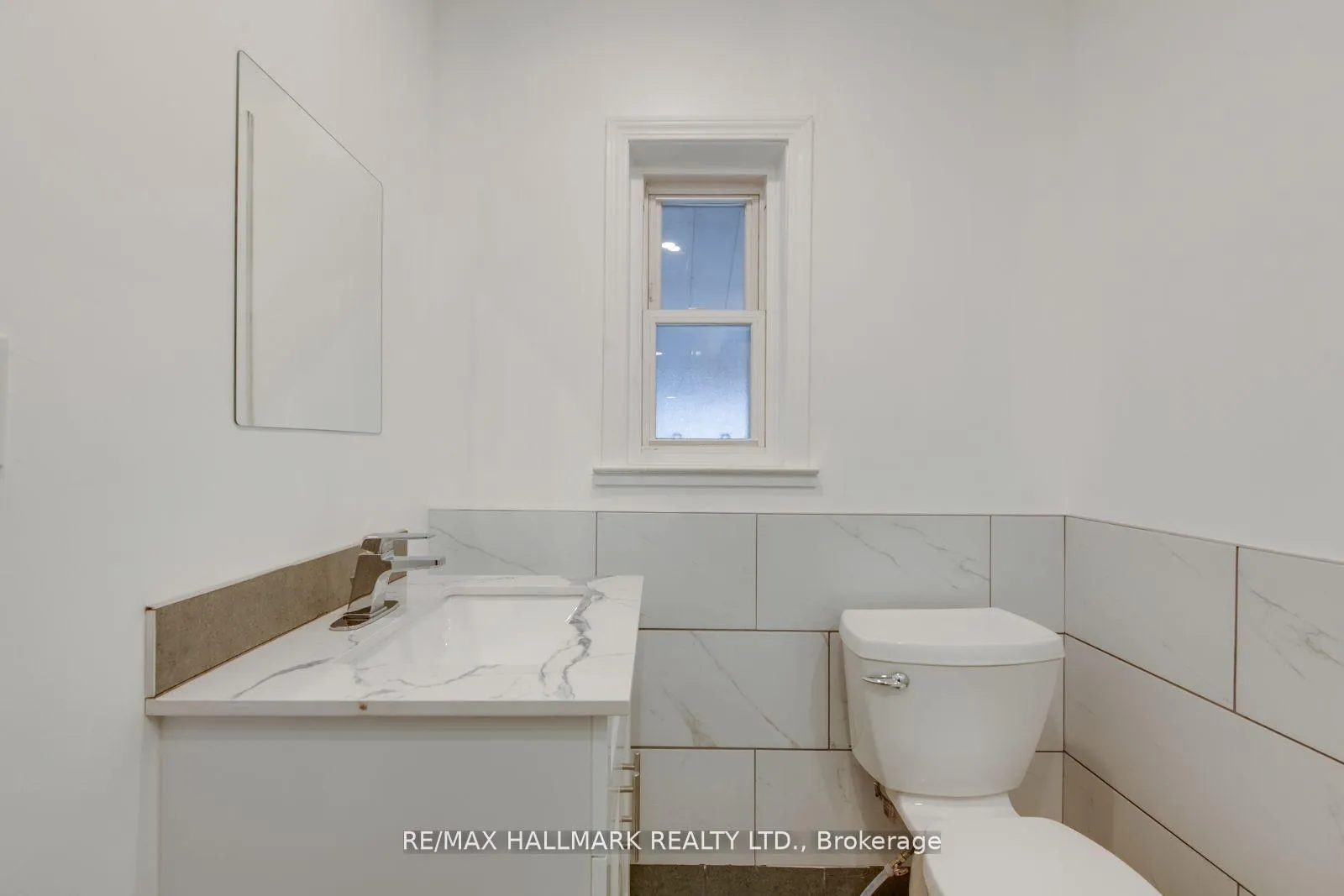 Photo 39 of Unit 2 Upper, 576 Ossington Avenue S, Toronto, Palmerston-Little Italy — HOMEH