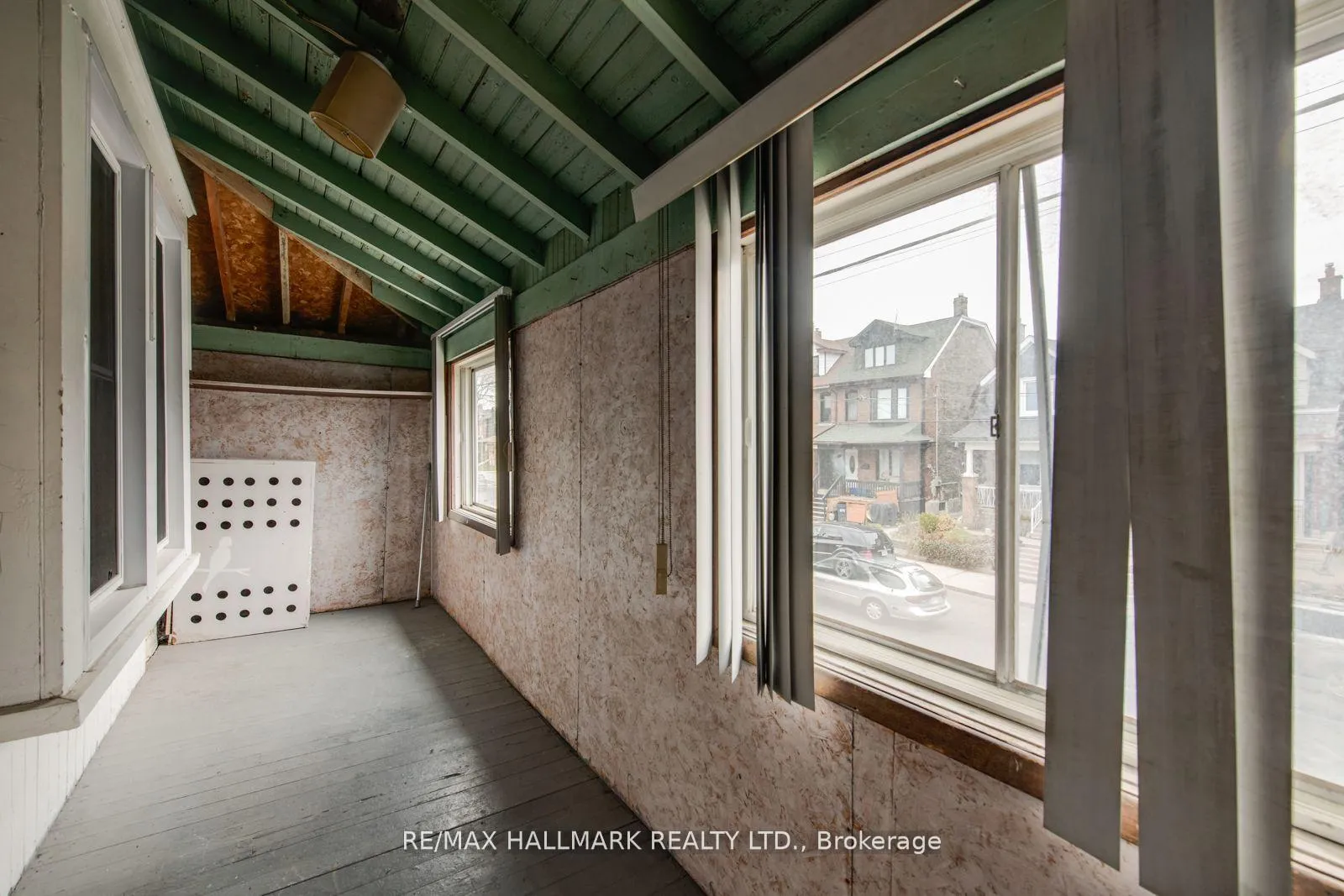 Photo 63 of Unit 2 Upper, 576 Ossington Avenue S, Toronto, Palmerston-Little Italy — HOMEH