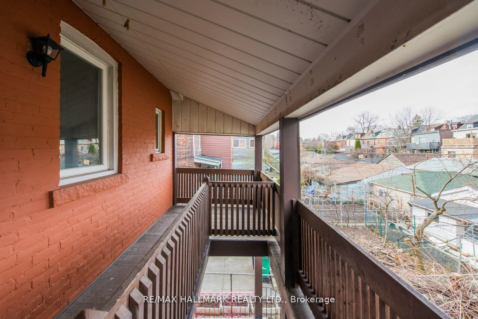 Photo 32 of Unit 2 Upper, 576 Ossington Avenue S, Toronto, Palmerston-Little Italy — HOMEH