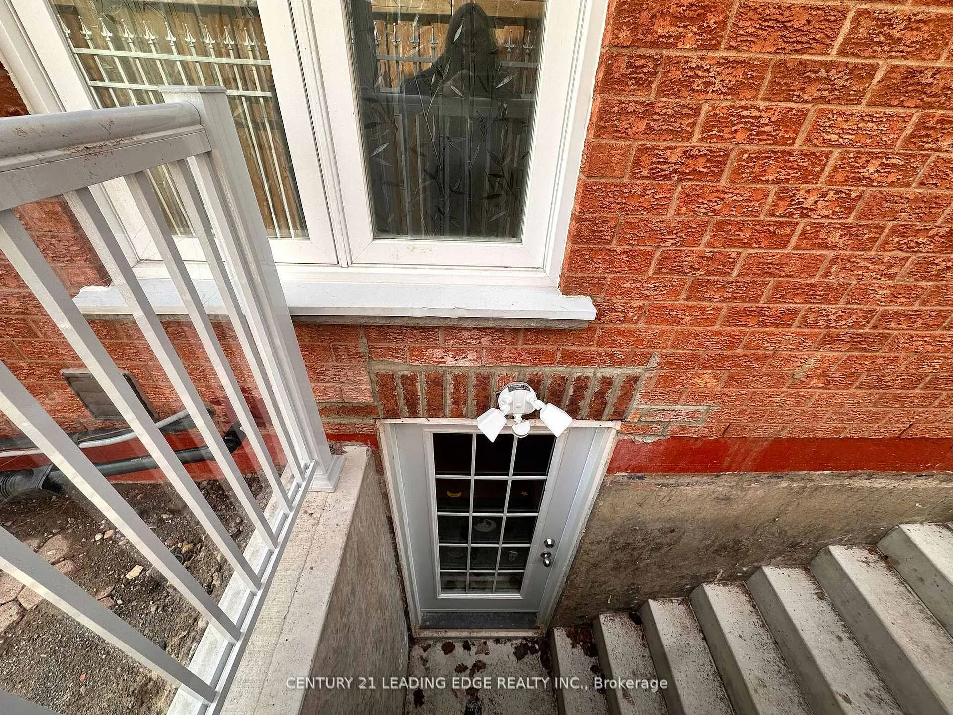 Photo 3 of Unit Basement, 825 Corbetts Road, Oshawa, Pinecrest — HOMEH