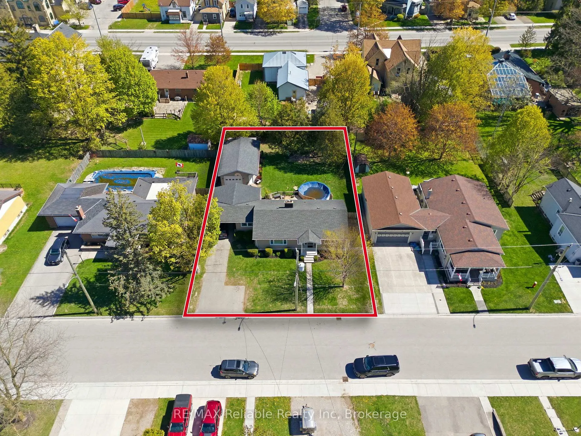 Photo 2 of 131 Townsend Street, Central Huron, Clinton — HOMEH