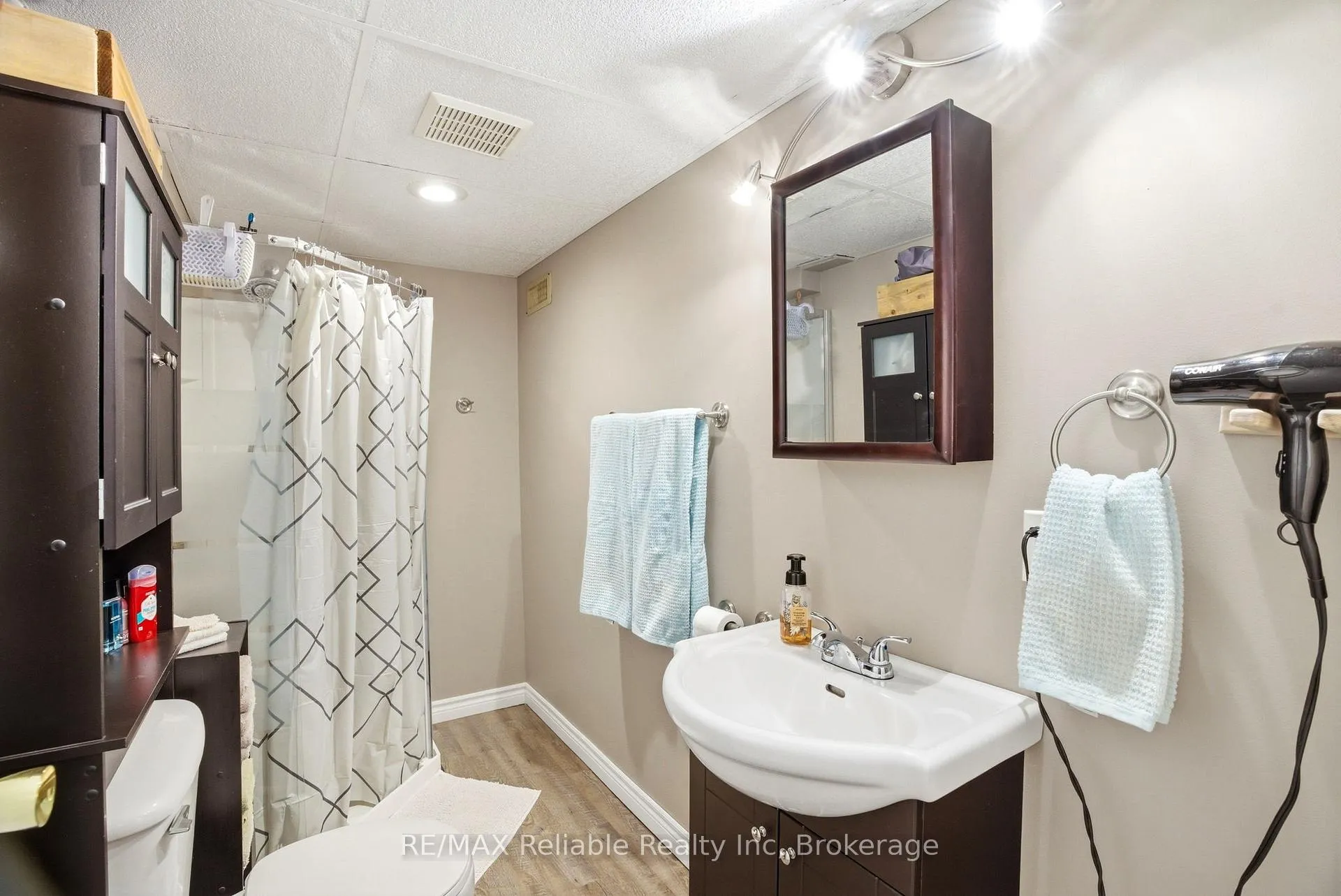 Photo 25 of 131 Townsend Street, Central Huron, Clinton — HOMEH