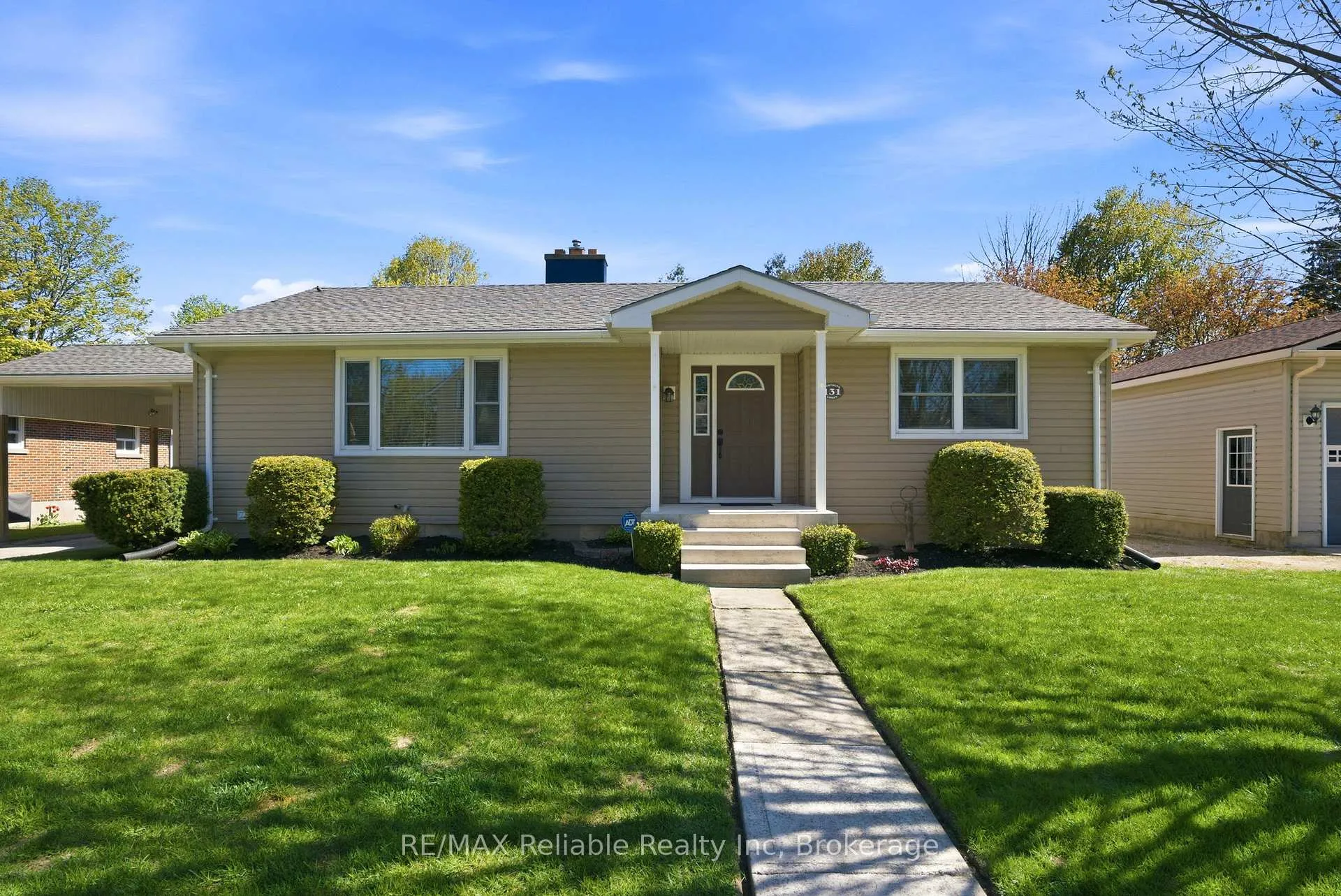 Photo 38 of 131 Townsend Street, Central Huron, Clinton — HOMEH