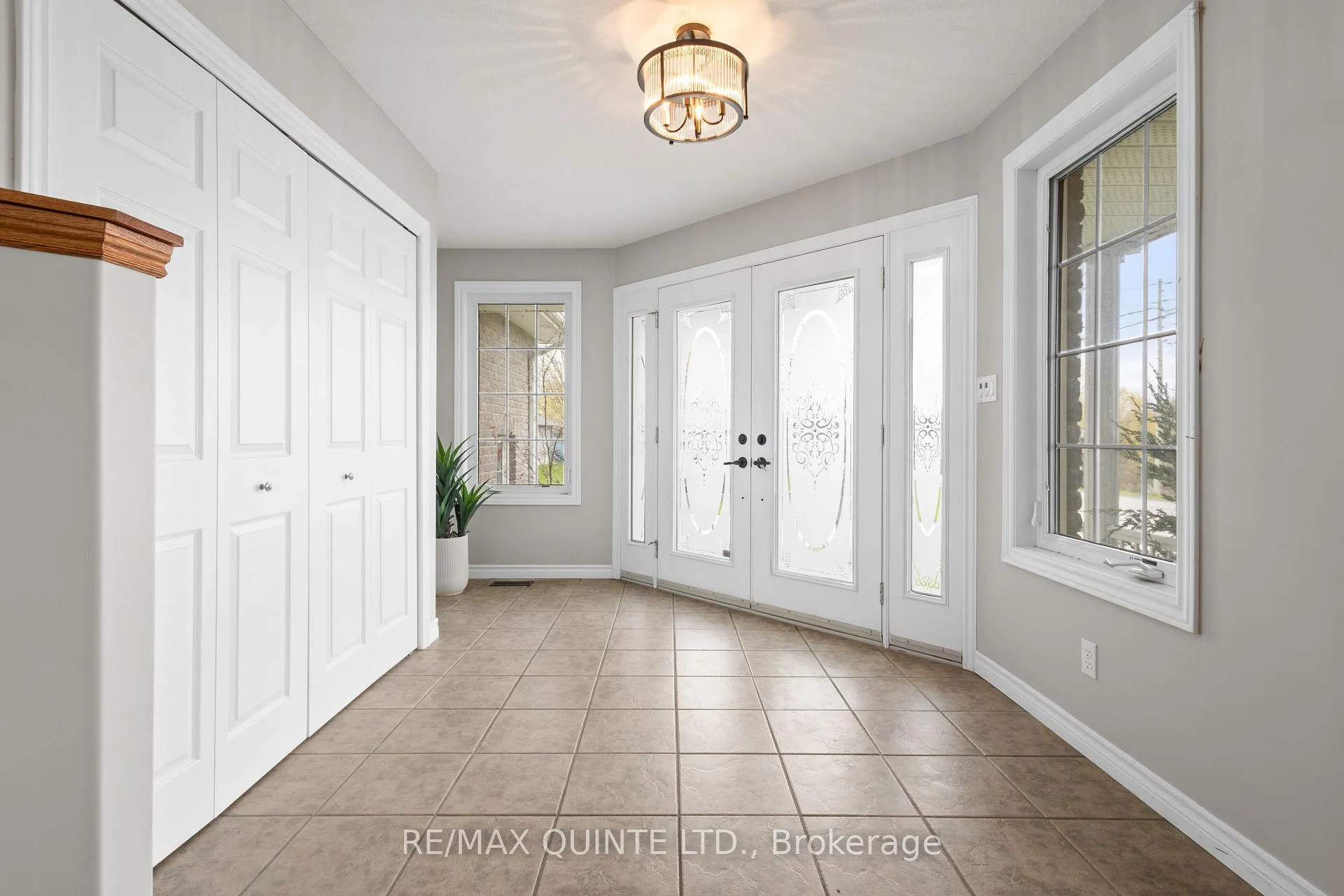 Photo 9 of 2 Applecrest Lane, Quinte West, Murray Ward — HOMEH
