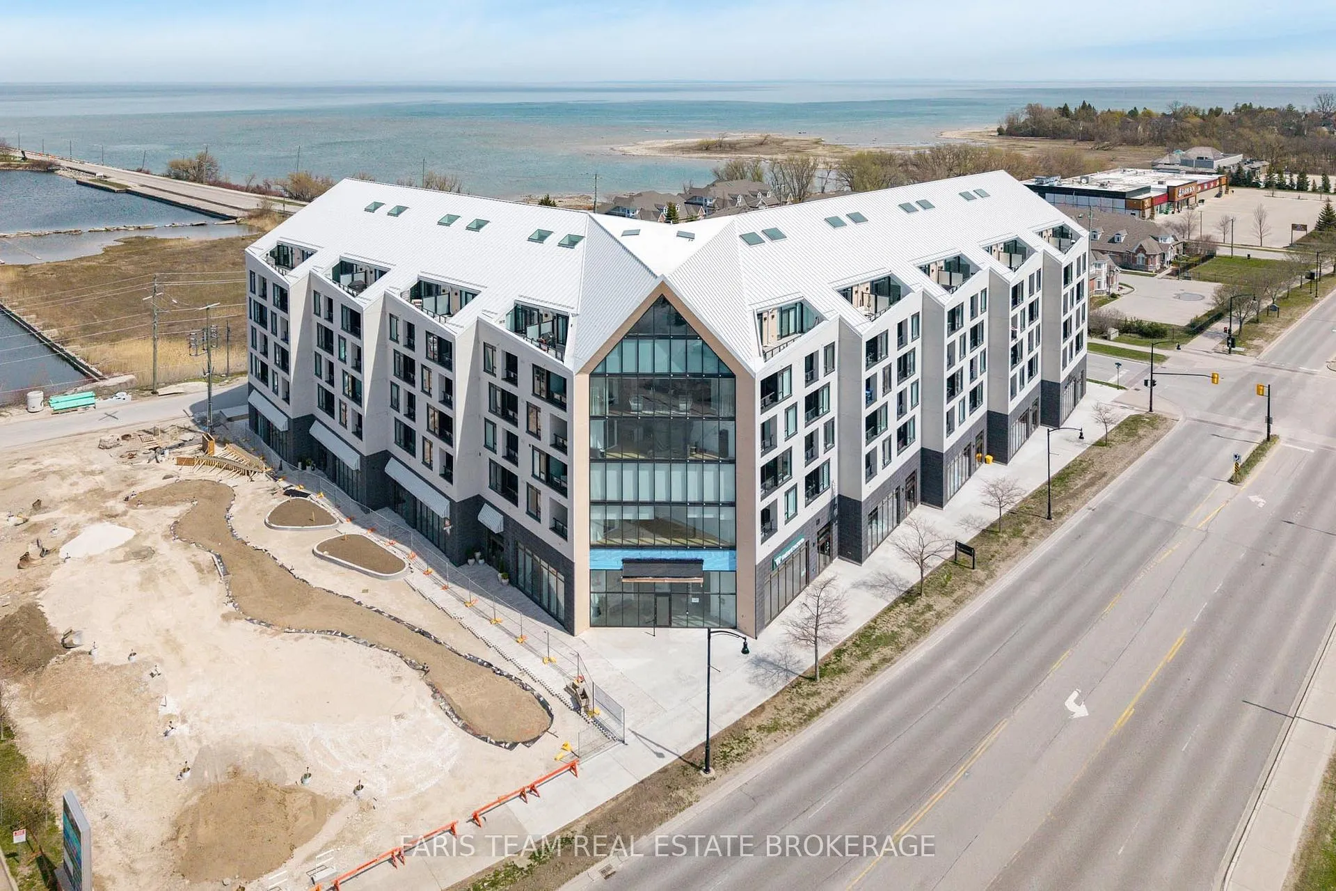 Photo 32 of Unit 621, 31 Huron Street, Collingwood — HOMEH