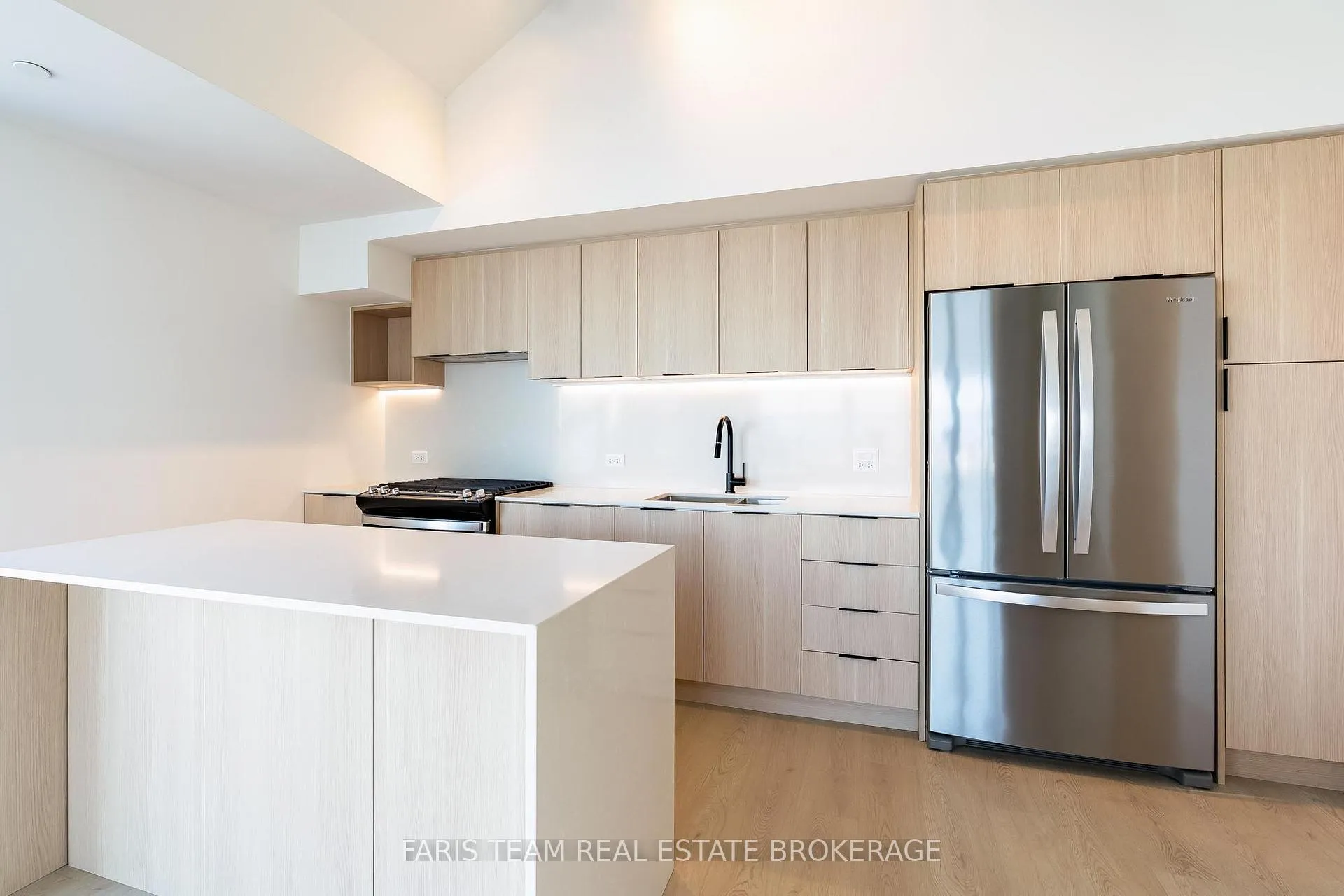 Photo 52 of Unit 621, 31 Huron Street, Collingwood — HOMEH