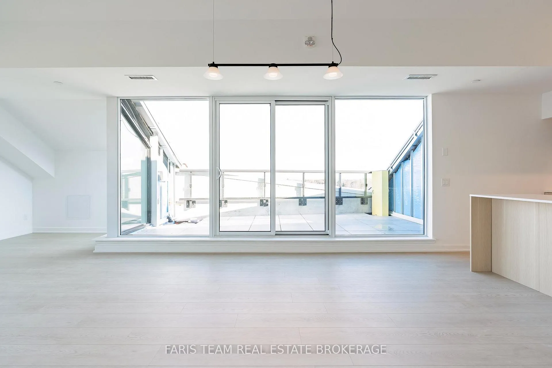 Photo 64 of Unit 621, 31 Huron Street, Collingwood — HOMEH