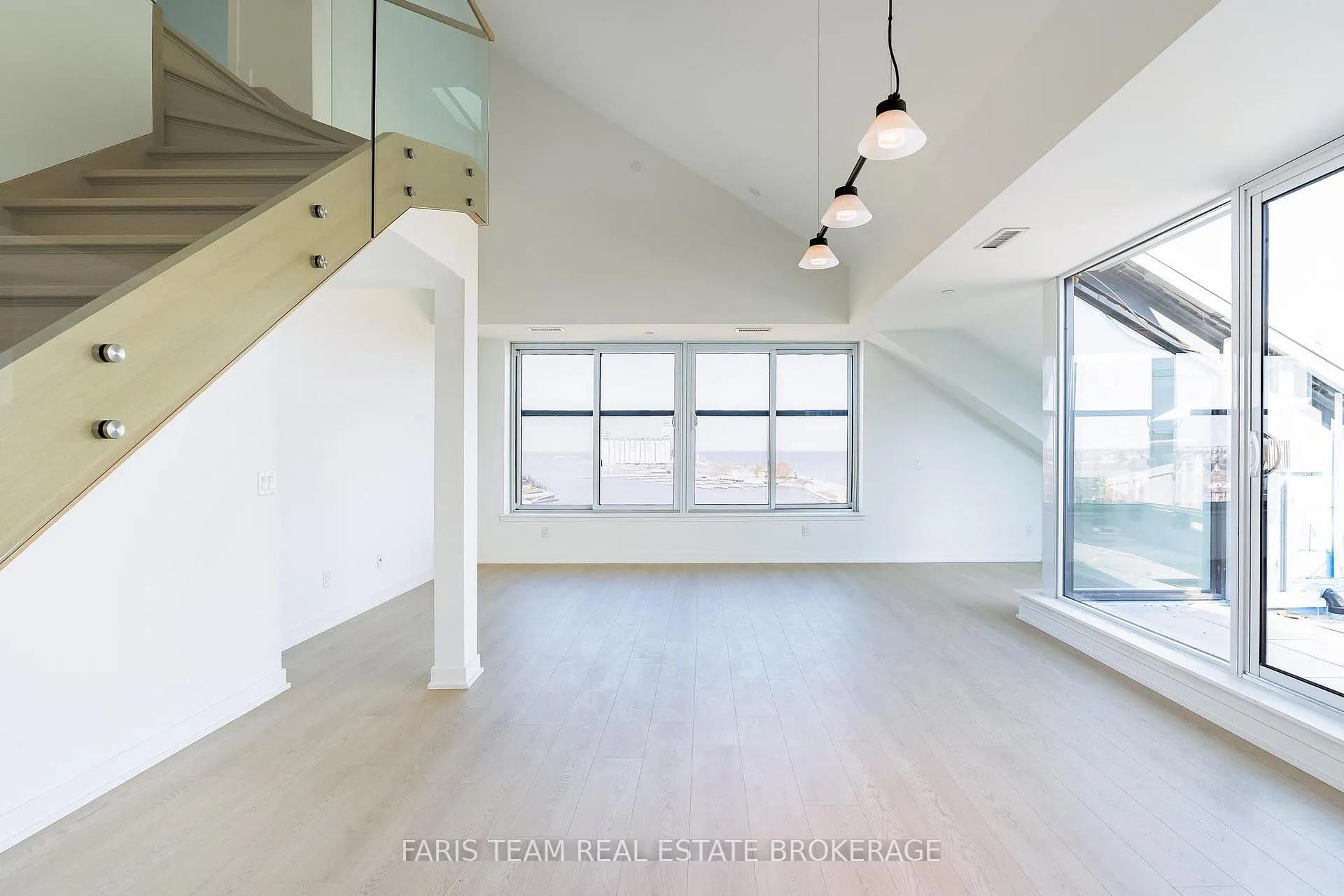 Photo 68 of Unit 621, 31 Huron Street, Collingwood — HOMEH