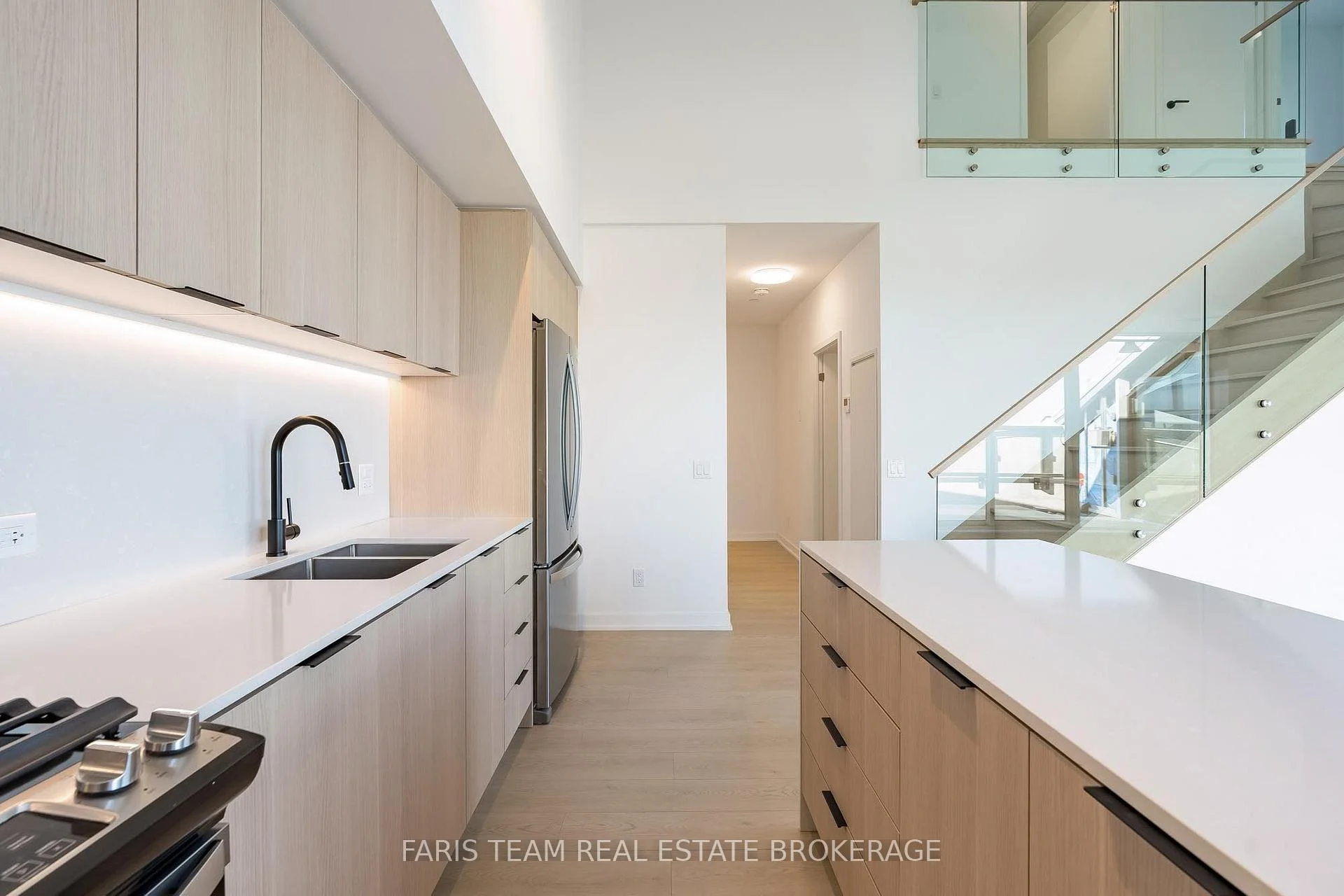 Photo 62 of Unit 621, 31 Huron Street, Collingwood — HOMEH