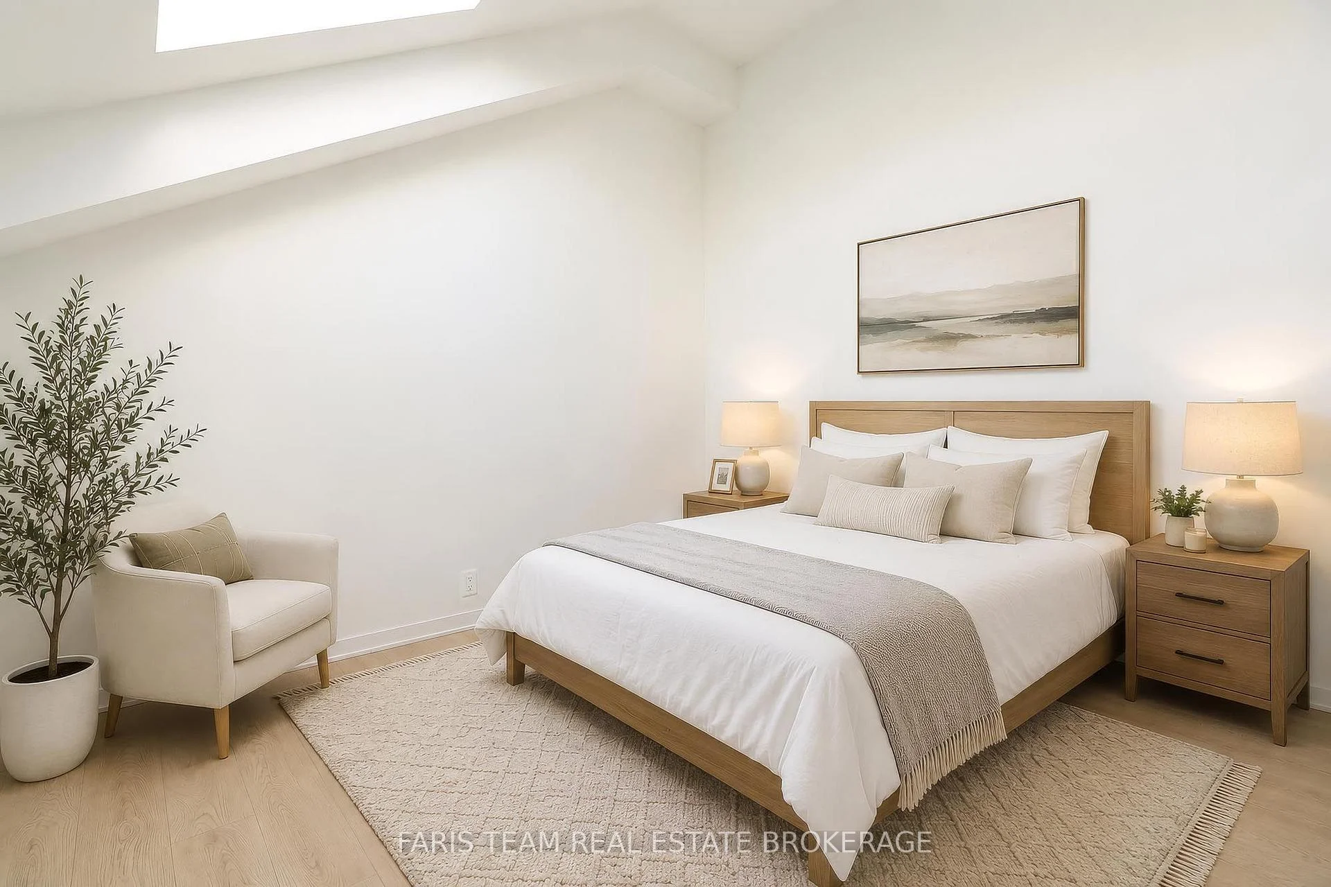 Photo 90 of Unit 621, 31 Huron Street, Collingwood — HOMEH