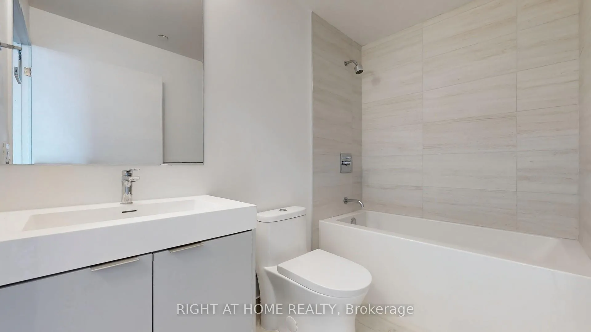 Photo 22 of Unit 914, 10 Abeja Street, Vaughan, Concord — HOMEH