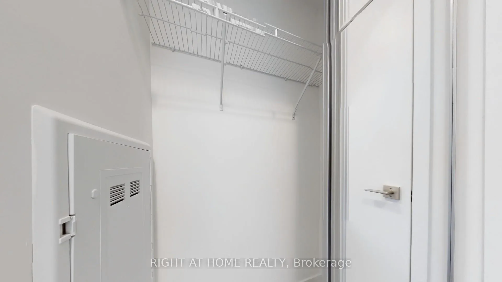 Photo 24 of Unit 914, 10 Abeja Street, Vaughan, Concord — HOMEH
