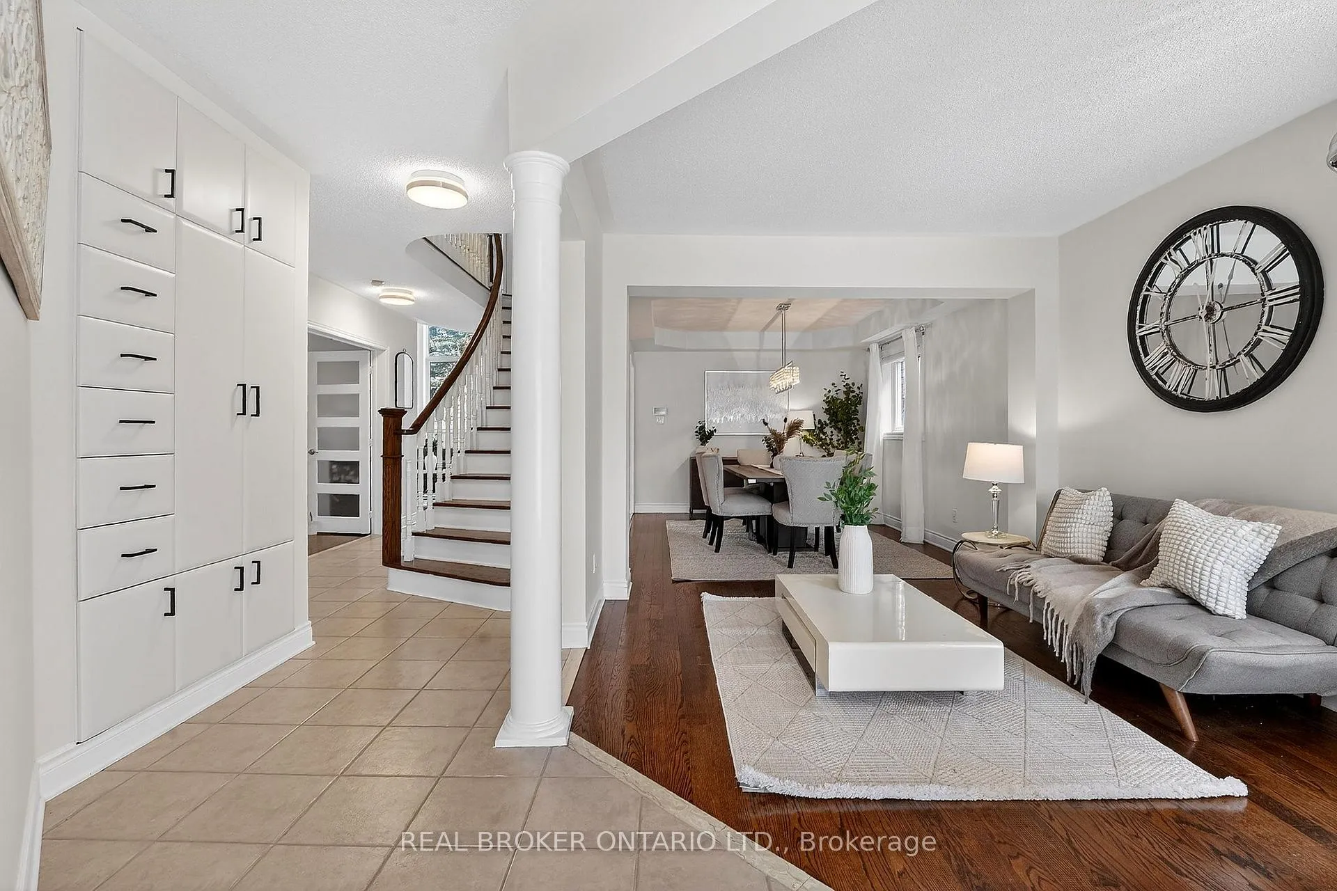 Photo 3 of 67 Summer Valley Drive, Brampton, Snelgrove — HOMEH