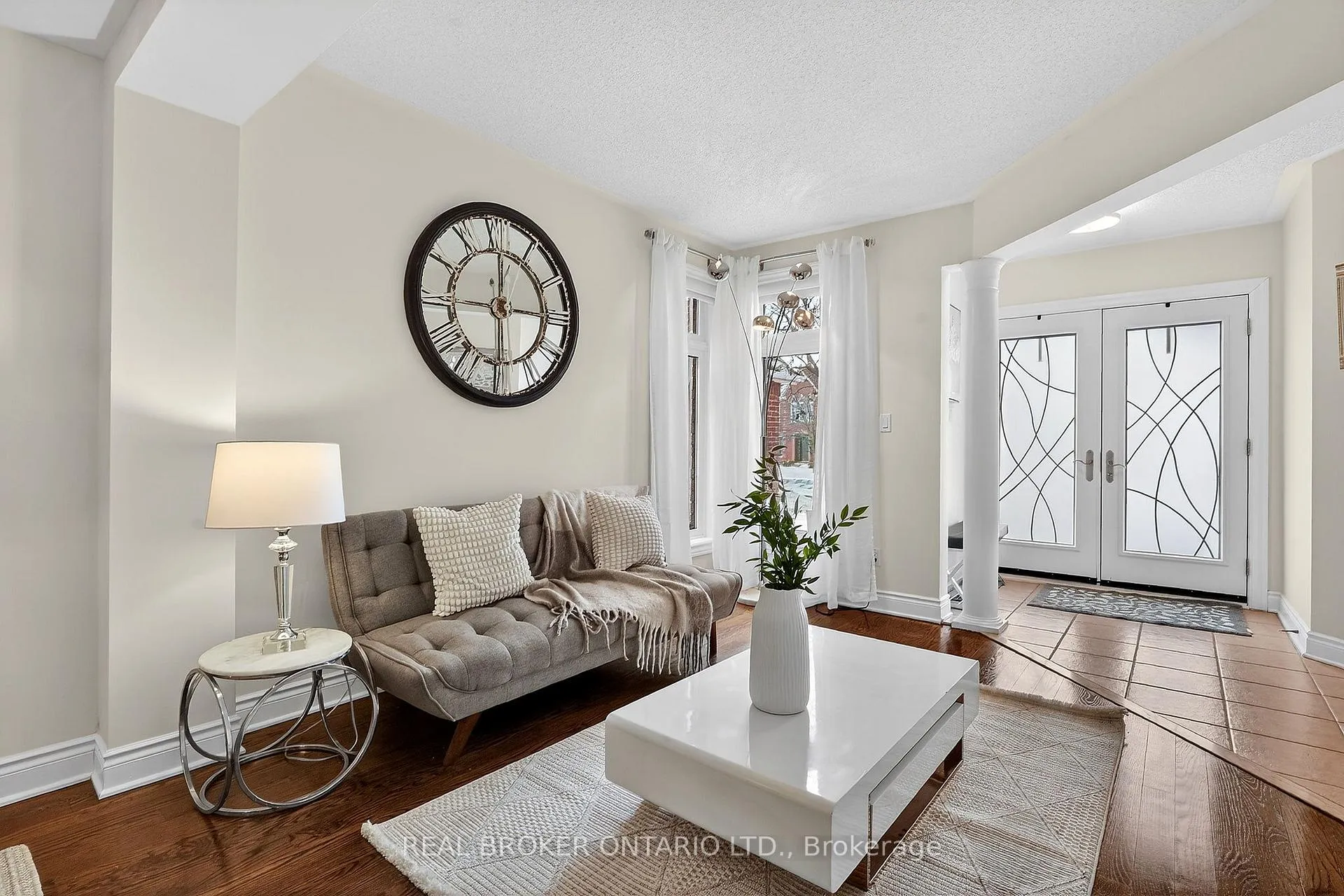 Photo 7 of 67 Summer Valley Drive, Brampton, Snelgrove — HOMEH