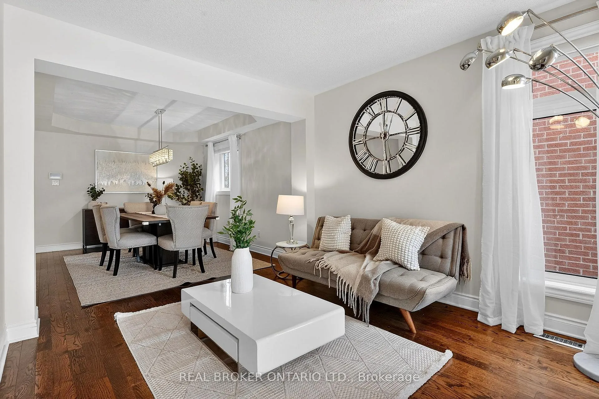 Photo 8 of 67 Summer Valley Drive, Brampton, Snelgrove — HOMEH