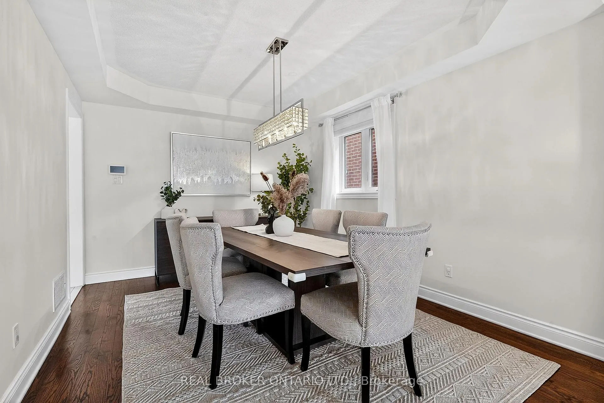 Photo 9 of 67 Summer Valley Drive, Brampton, Snelgrove — HOMEH
