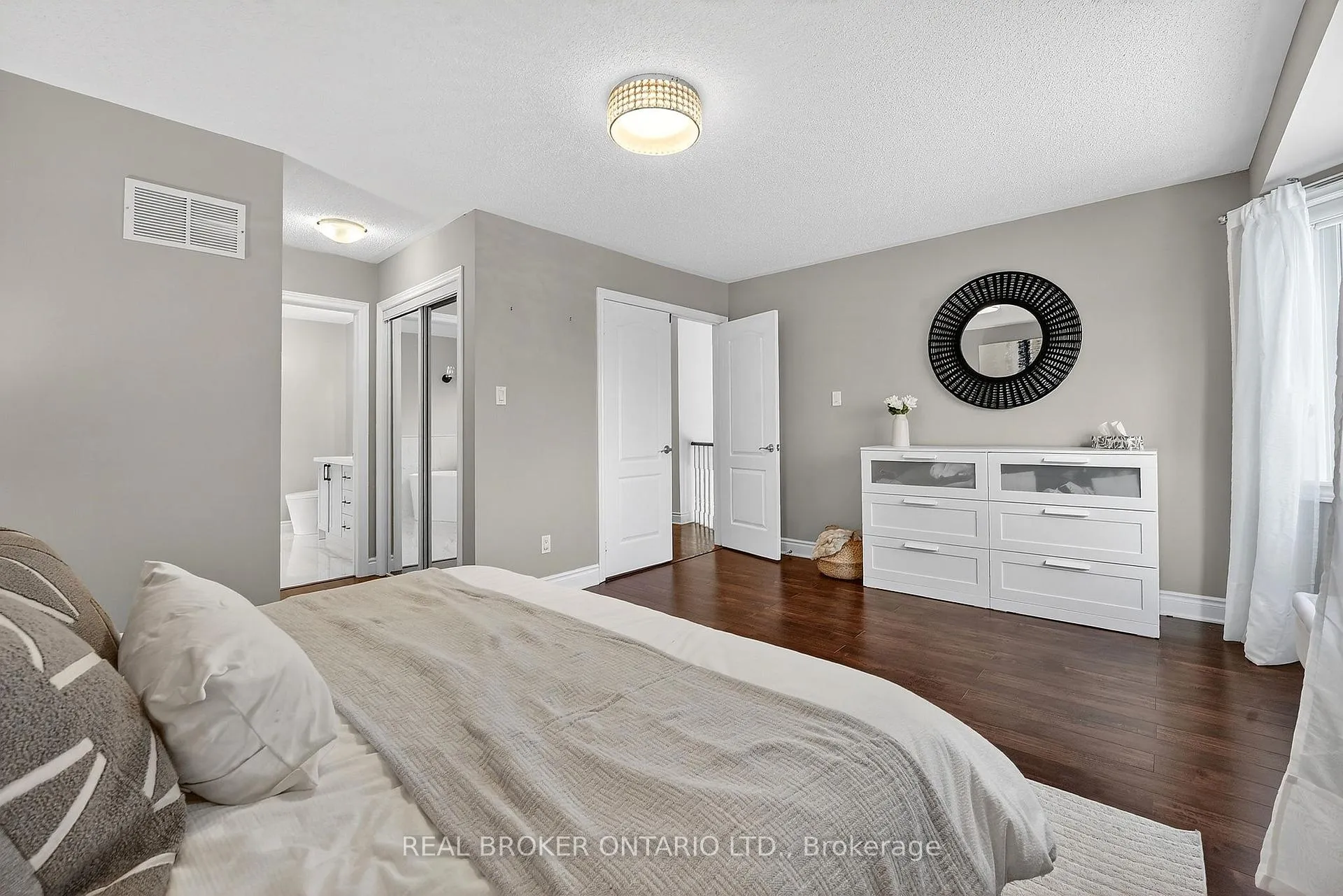 Photo 25 of 67 Summer Valley Drive, Brampton, Snelgrove — HOMEH