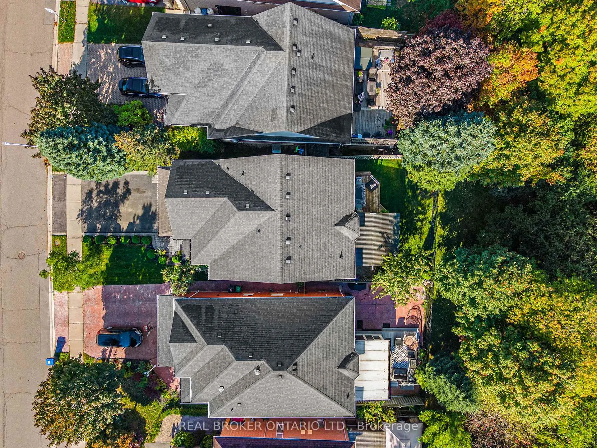 Photo 48 of 67 Summer Valley Drive, Brampton, Snelgrove — HOMEH