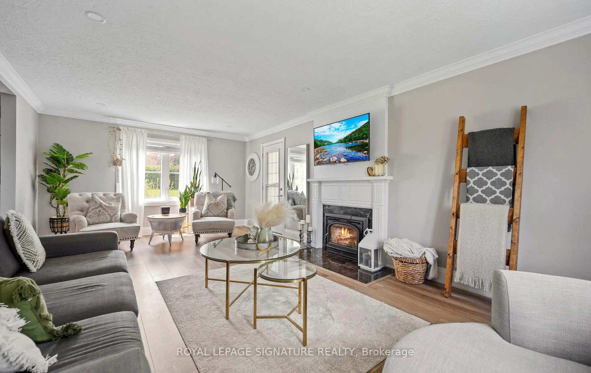 Photo 10 of 773 Masson Street, Oshawa, Centennial — HOMEH
