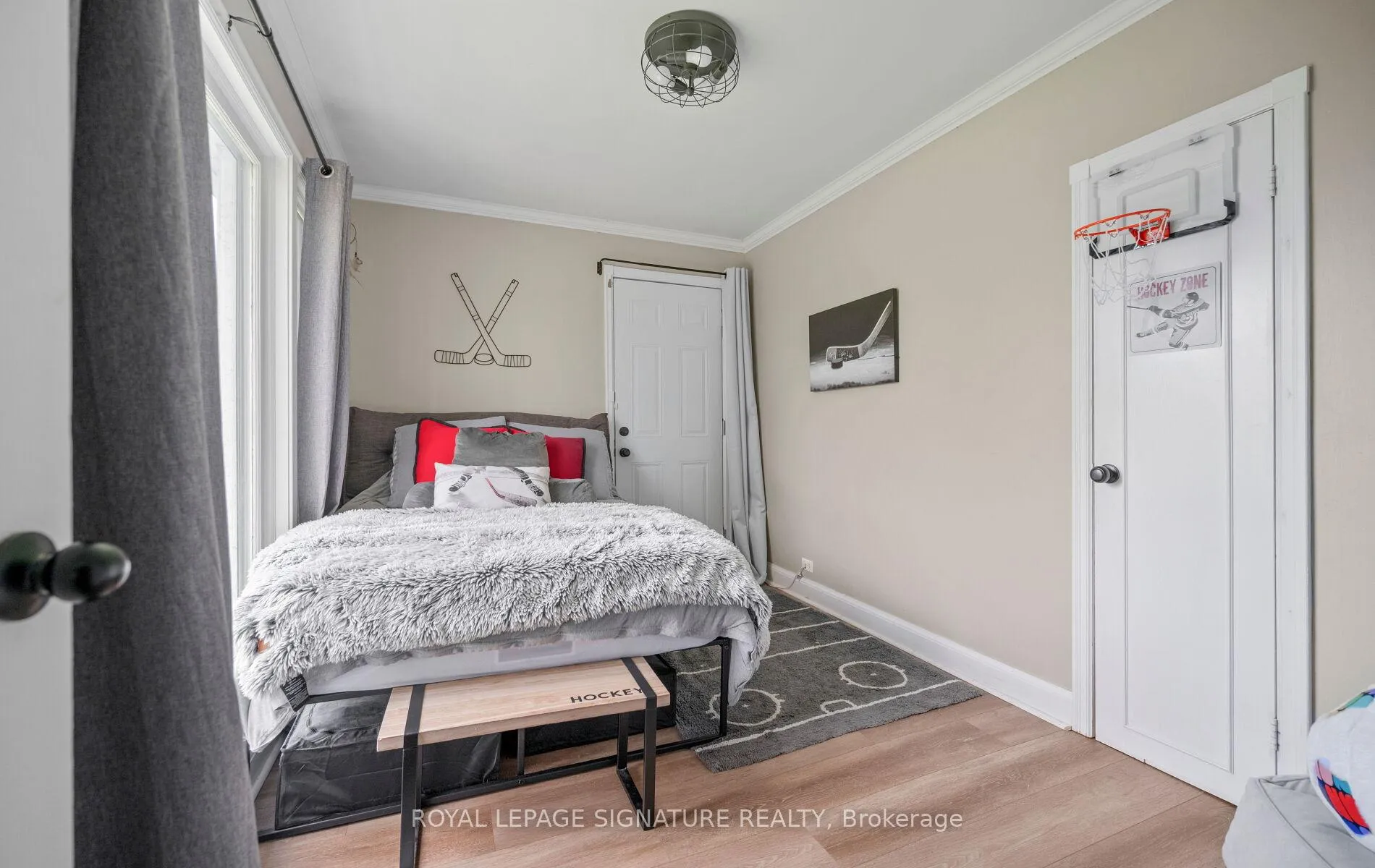 Photo 33 of 773 Masson Street, Oshawa, Centennial — HOMEH