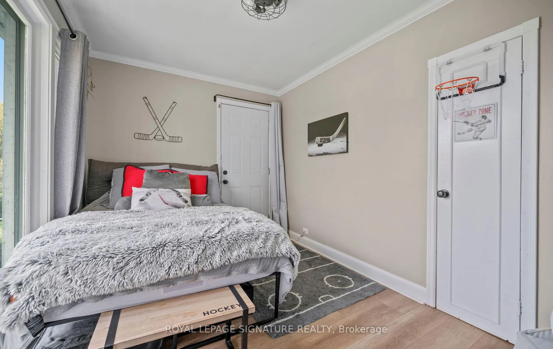 Photo 34 of 773 Masson Street, Oshawa, Centennial — HOMEH