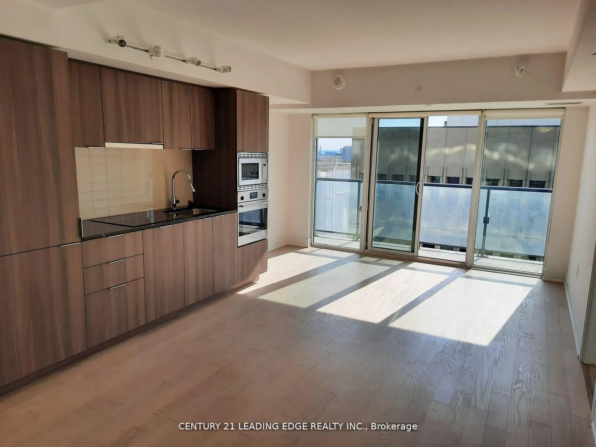 Photo 9 of Unit 2209, 955 Bay Street, Toronto, Bay Street Corridor — HOMEH