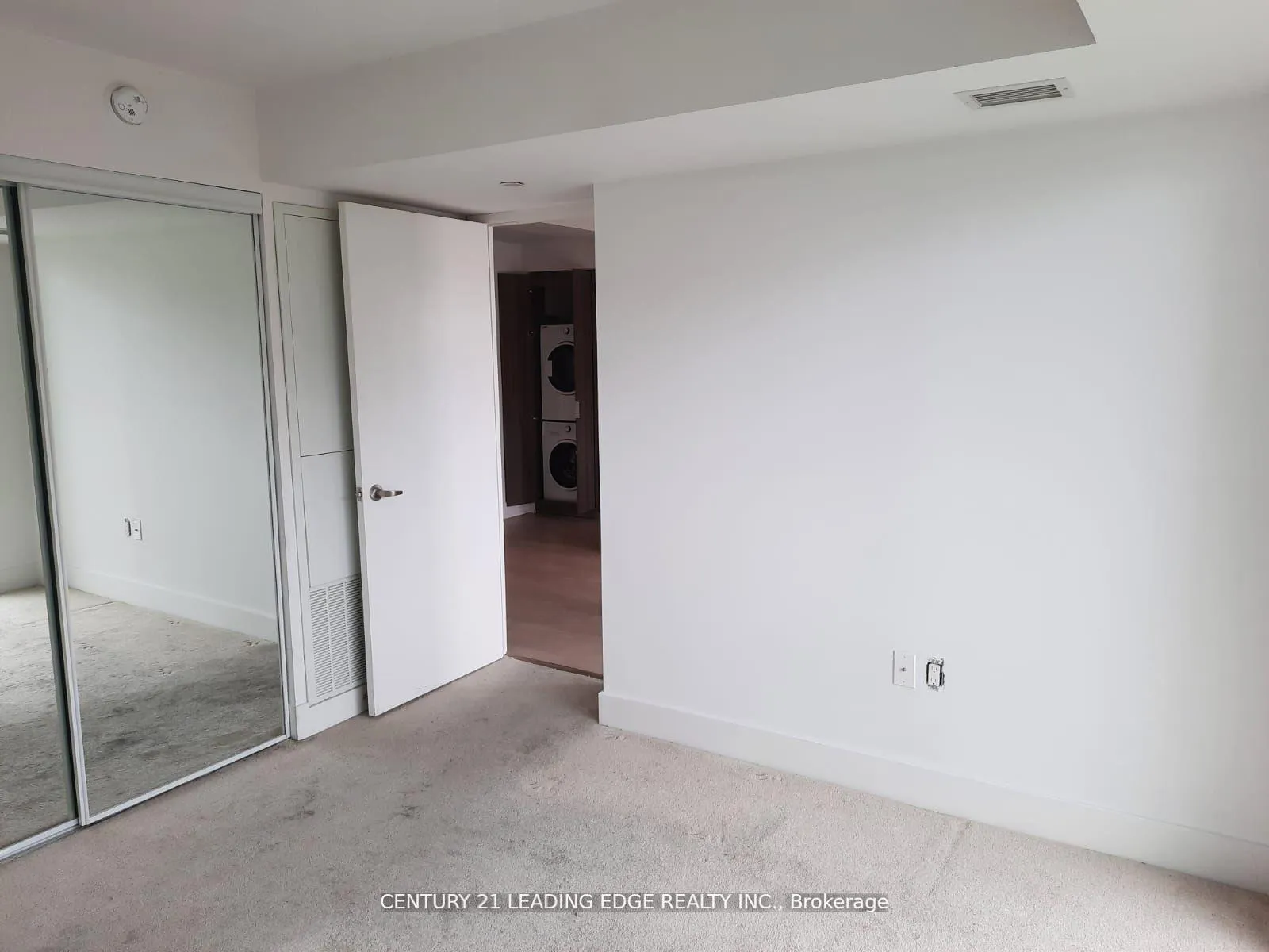 Photo 14 of Unit 2209, 955 Bay Street, Toronto, Bay Street Corridor — HOMEH