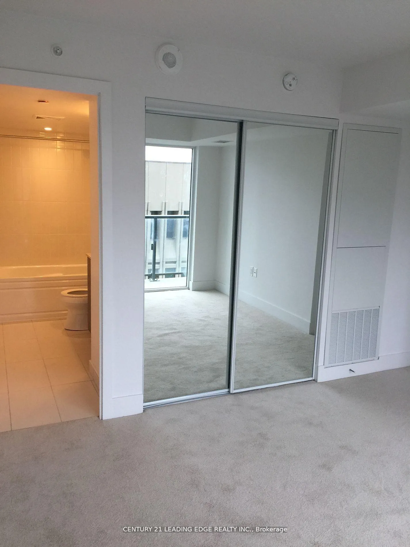 Photo 17 of Unit 2209, 955 Bay Street, Toronto, Bay Street Corridor — HOMEH