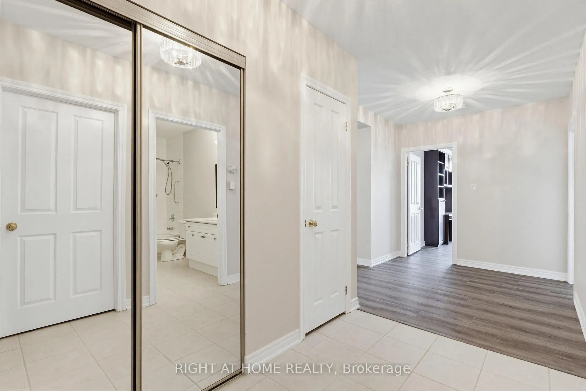 Photo 9 of Unit 709, 1998 Ironstone Drive, Burlington, Uptown — HOMEH