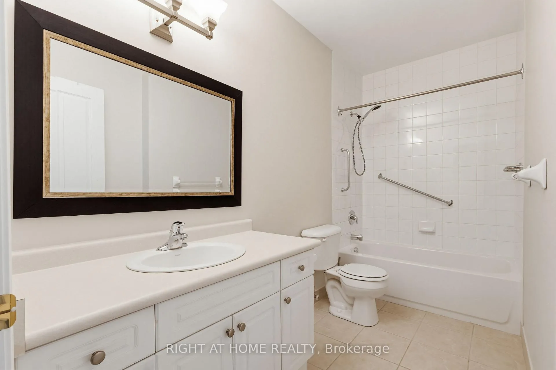 Photo 20 of Unit 709, 1998 Ironstone Drive, Burlington, Uptown — HOMEH
