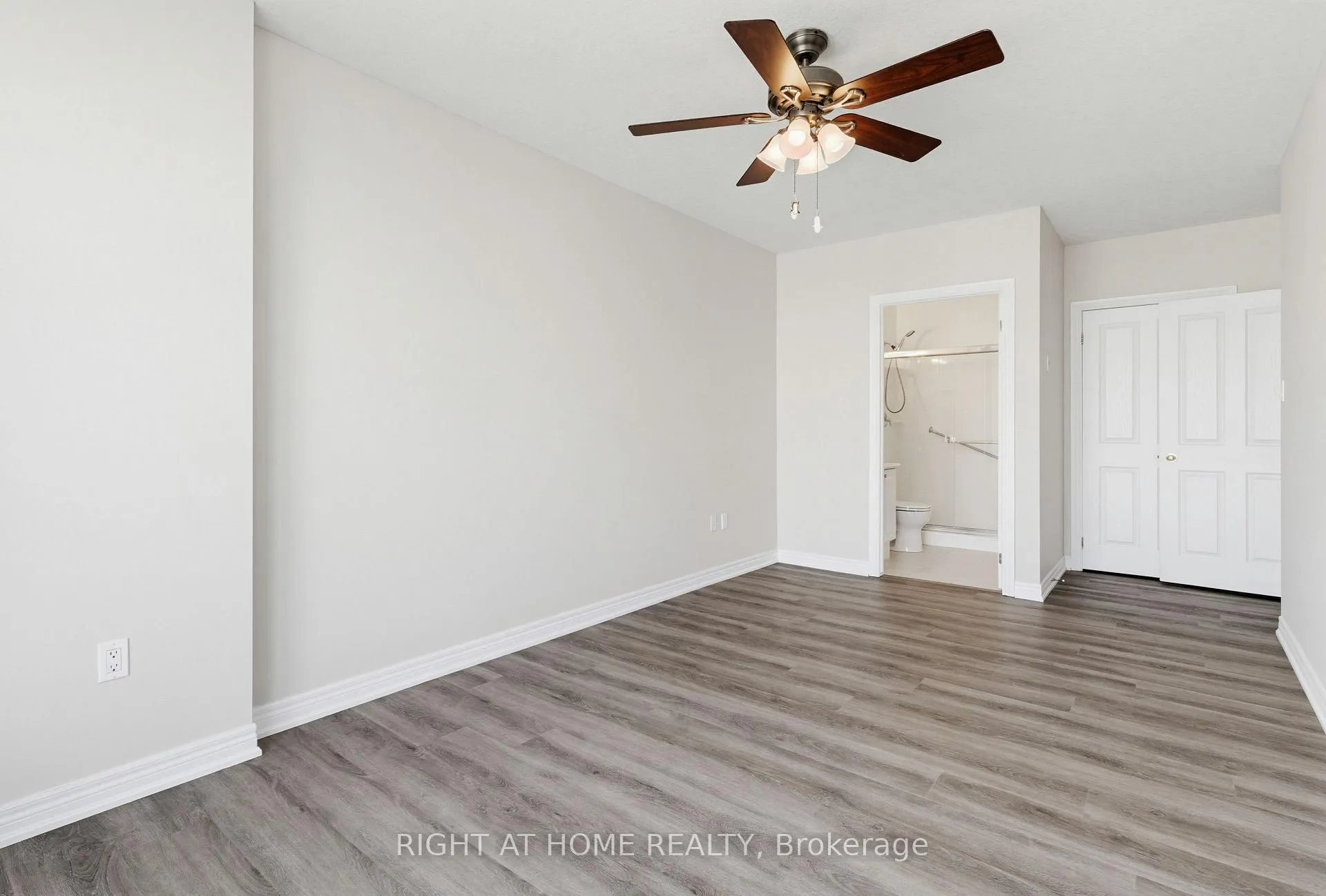 Photo 22 of Unit 709, 1998 Ironstone Drive, Burlington, Uptown — HOMEH