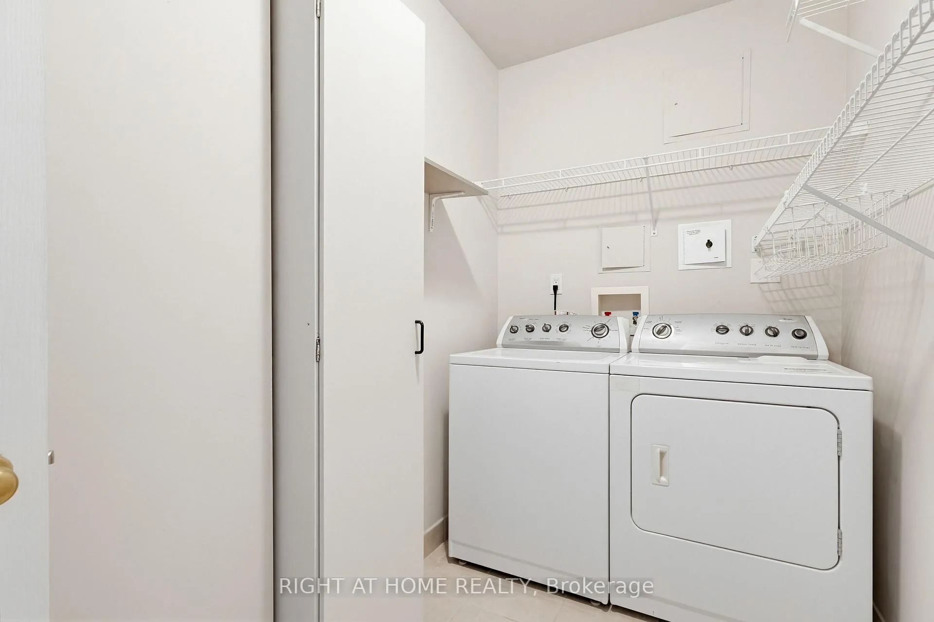 Photo 27 of Unit 709, 1998 Ironstone Drive, Burlington, Uptown — HOMEH