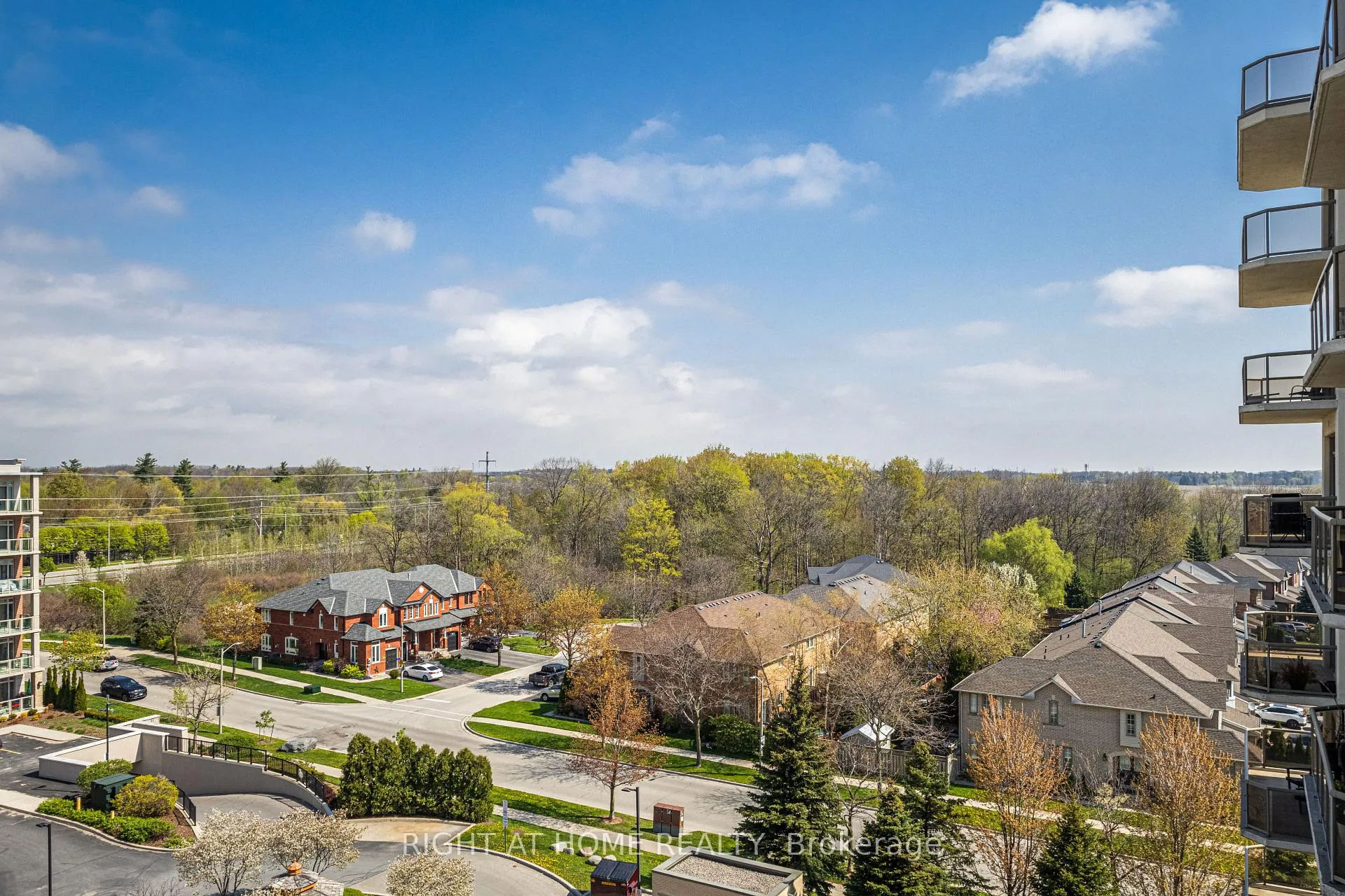 Photo 30 of Unit 709, 1998 Ironstone Drive, Burlington, Uptown — HOMEH