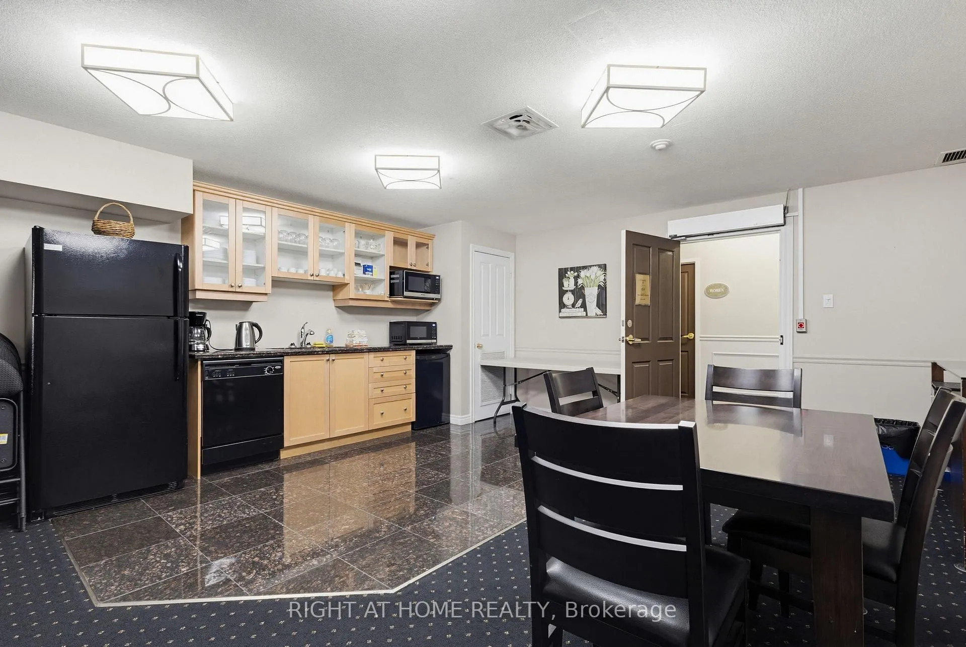 Photo 35 of Unit 709, 1998 Ironstone Drive, Burlington, Uptown — HOMEH