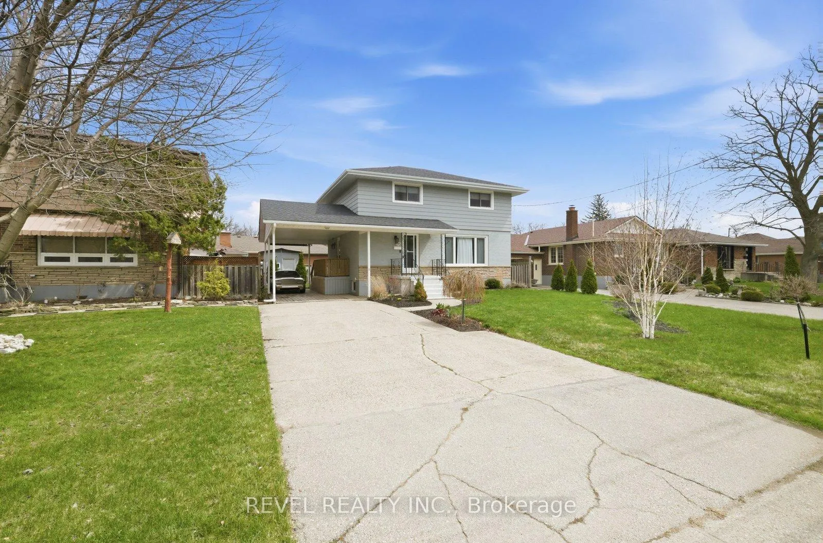 Photo 6 of 22 Paris Road, Brantford, Henderson-Sky Acres — HOMEH