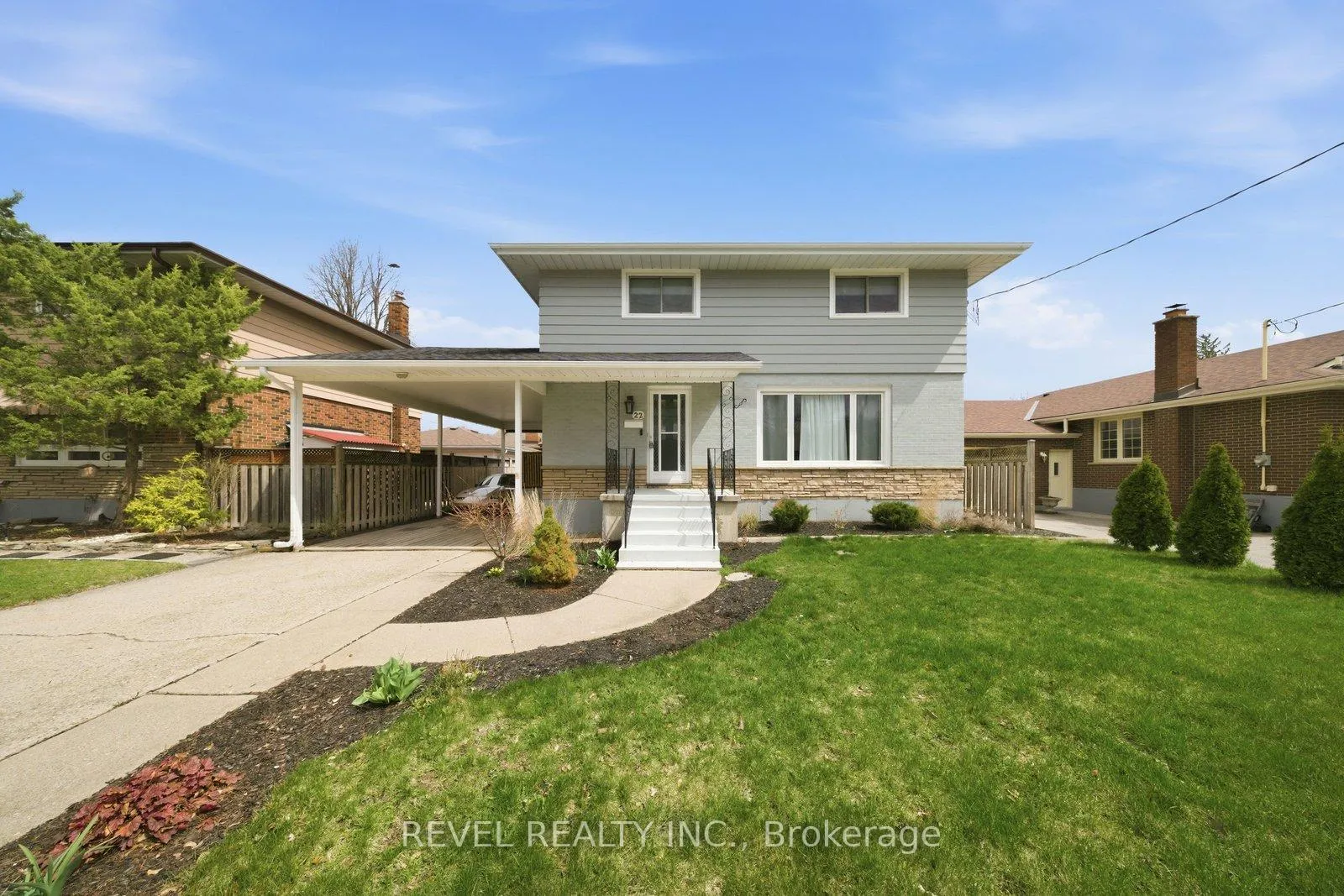 Photo 10 of 22 Paris Road, Brantford, Henderson-Sky Acres — HOMEH