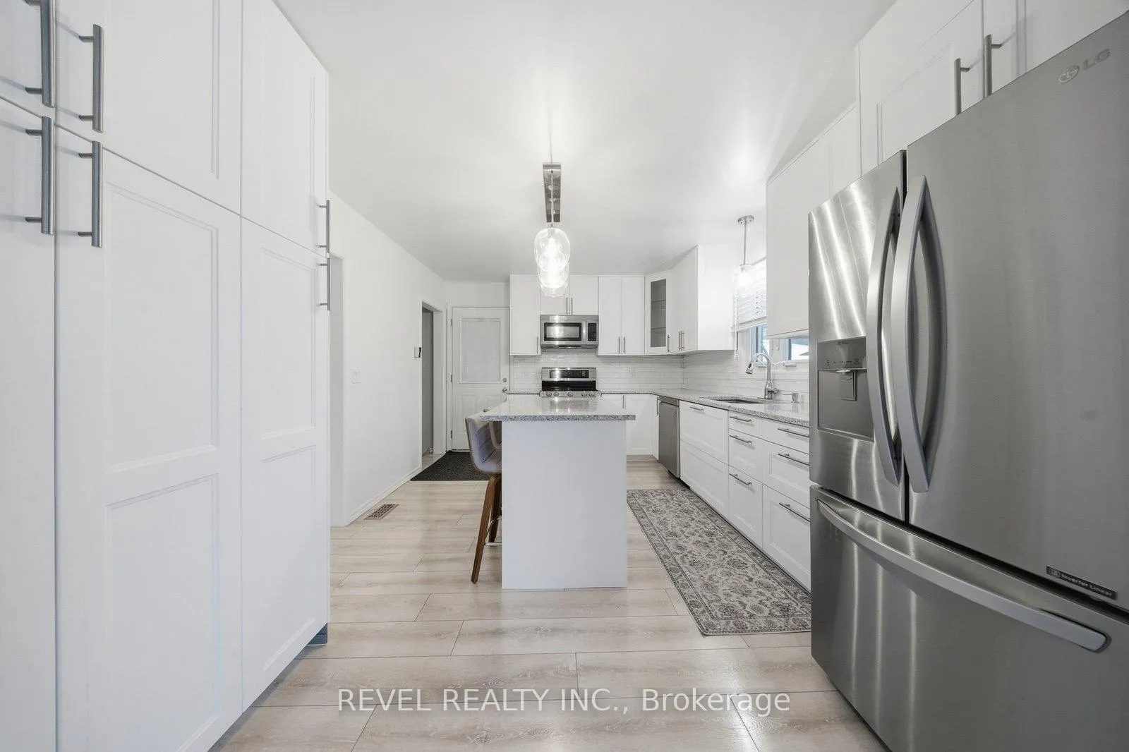 Photo 23 of 22 Paris Road, Brantford, Henderson-Sky Acres — HOMEH