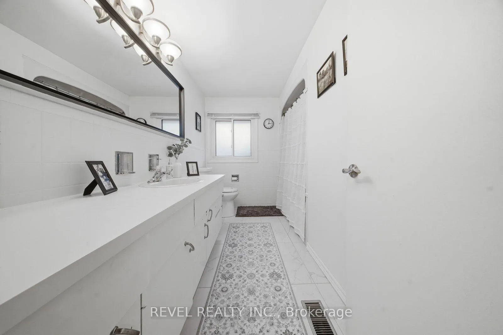 Photo 27 of 22 Paris Road, Brantford, Henderson-Sky Acres — HOMEH