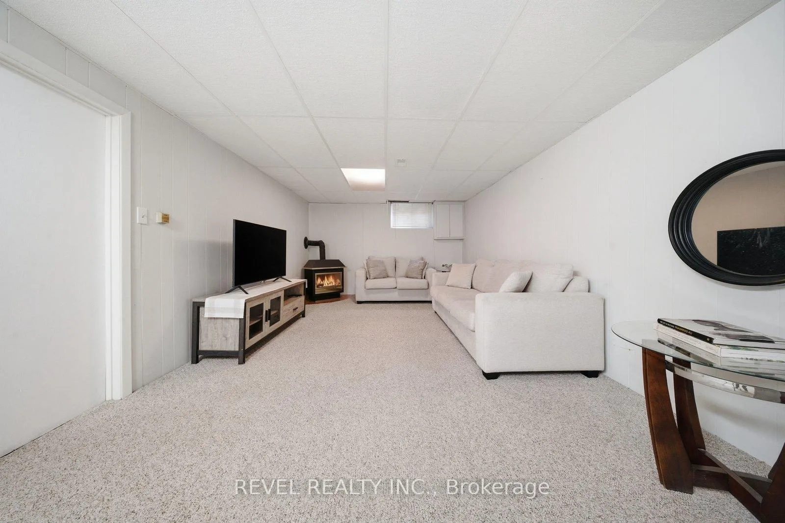 Photo 32 of 22 Paris Road, Brantford, Henderson-Sky Acres — HOMEH