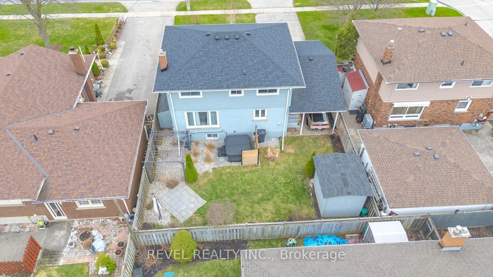 Photo 46 of 22 Paris Road, Brantford, Henderson-Sky Acres — HOMEH