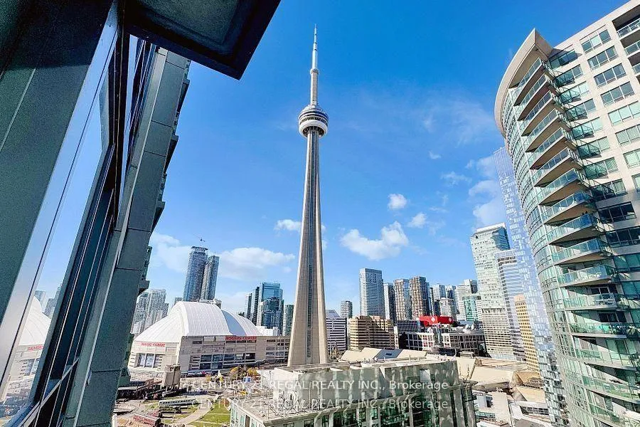 Photo 8 of Unit 2706, 19 Grand Trunk Crescent, Toronto, Waterfront Communities — HOMEH