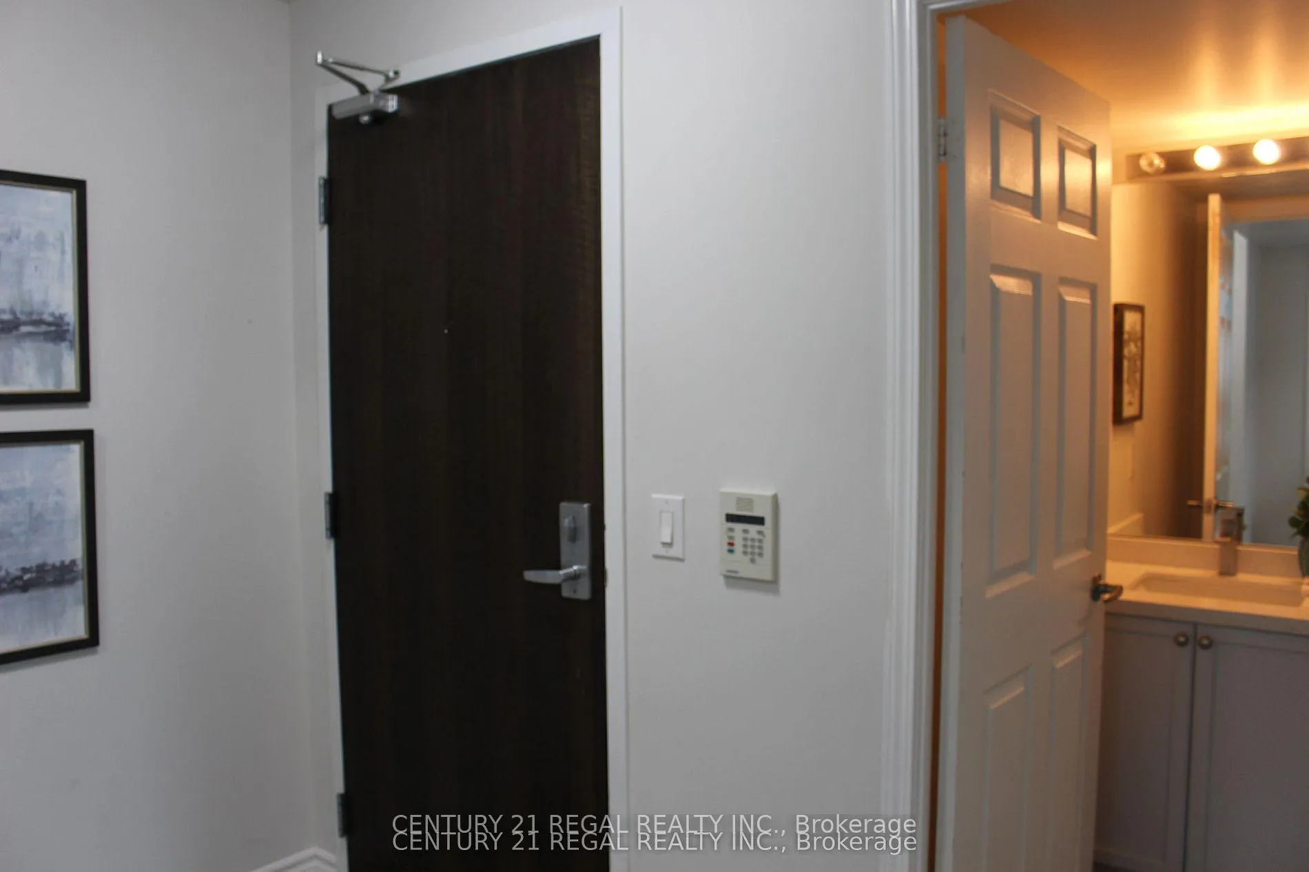 Photo 21 of Unit 2706, 19 Grand Trunk Crescent, Toronto, Waterfront Communities — HOMEH