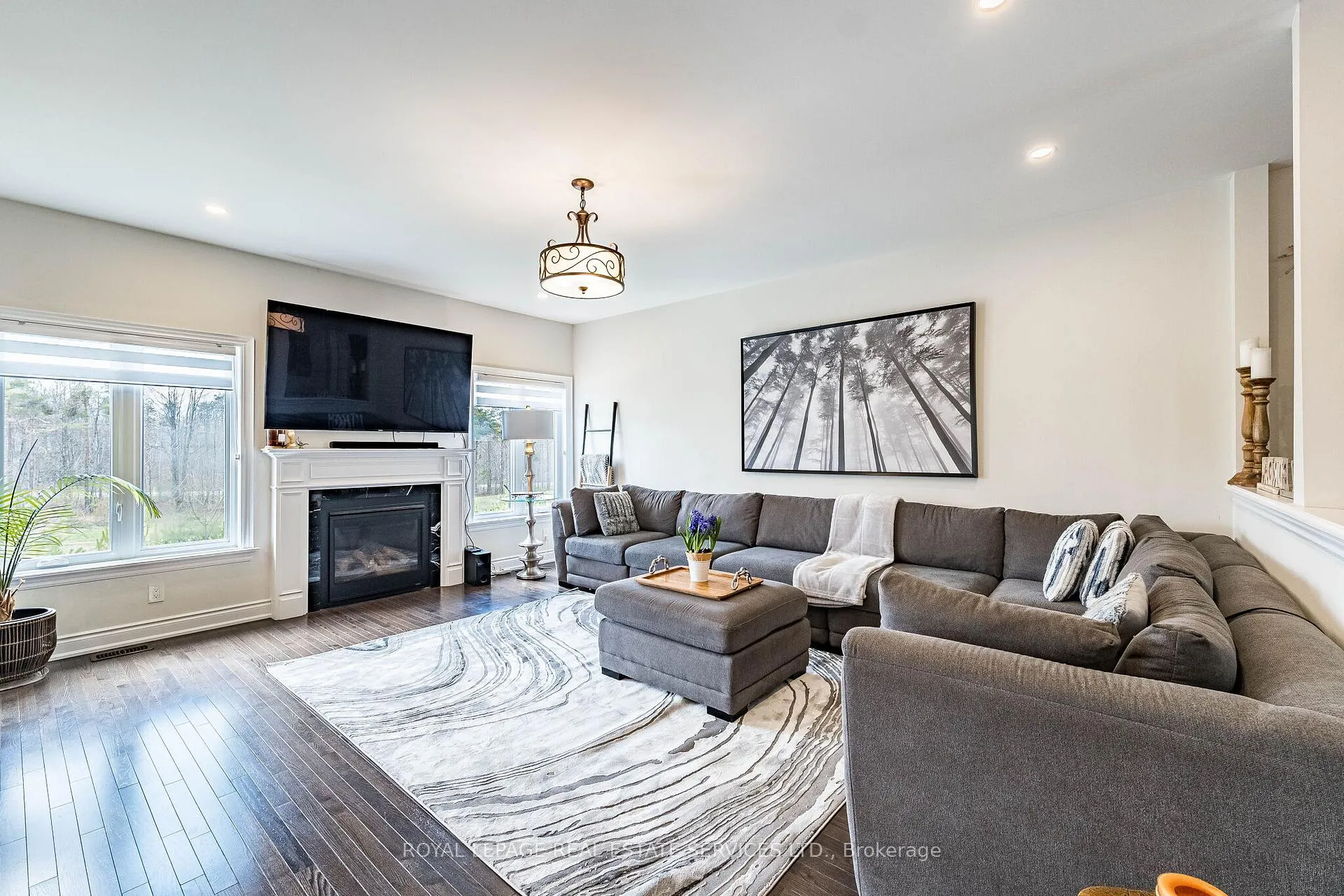 Photo 10 of 40 Landscape Drive, Oro-Medonte, Horseshoe Valley — HOMEH
