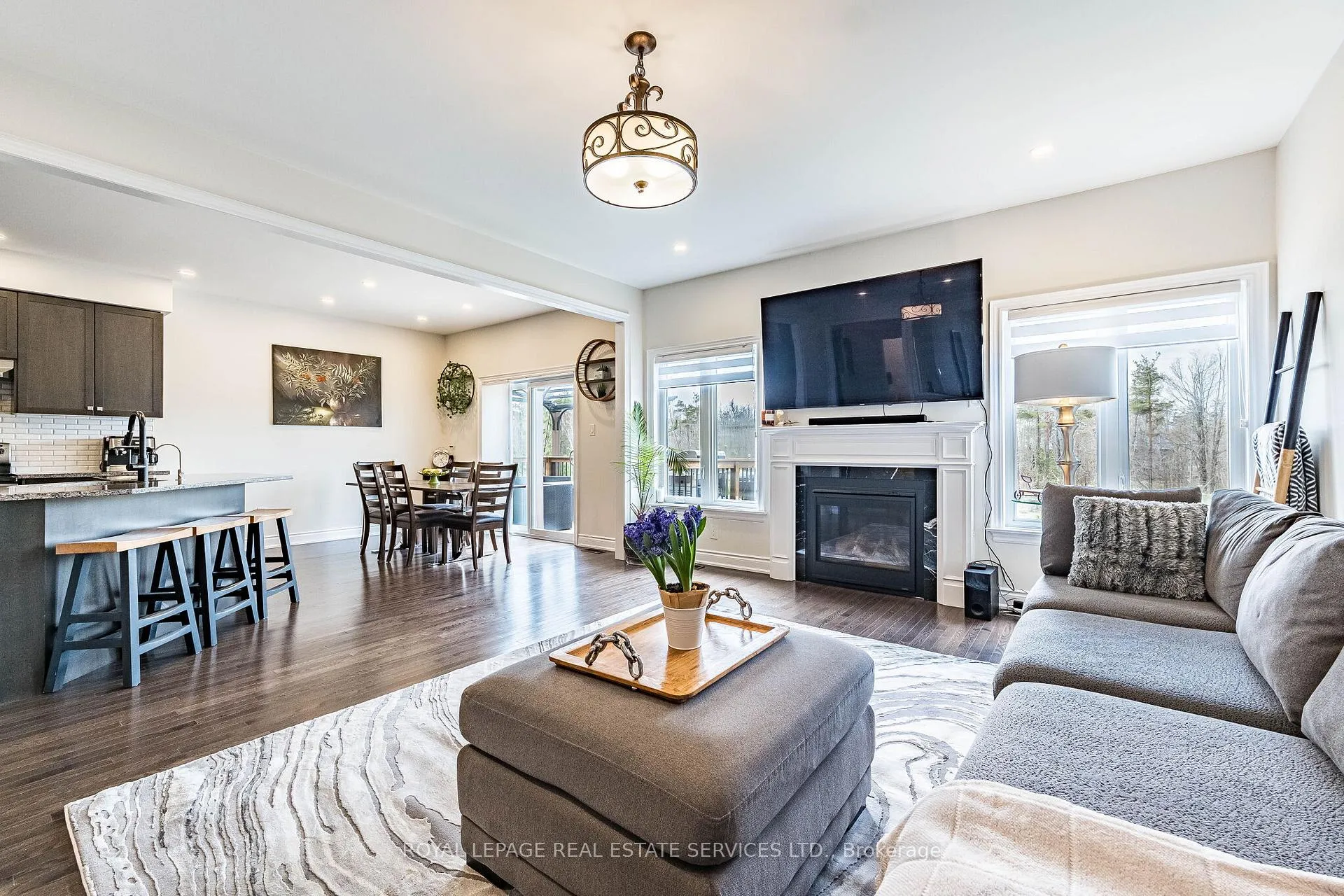Photo 13 of 40 Landscape Drive, Oro-Medonte, Horseshoe Valley — HOMEH