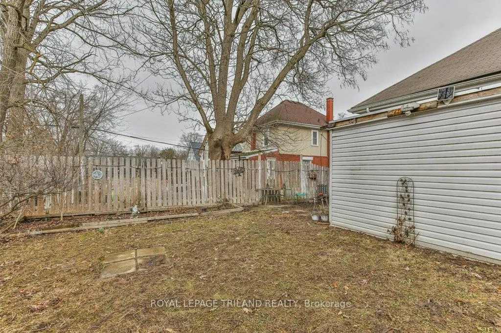 Photo 26 of 11 Mackay Avenue, London, South E — HOMEH