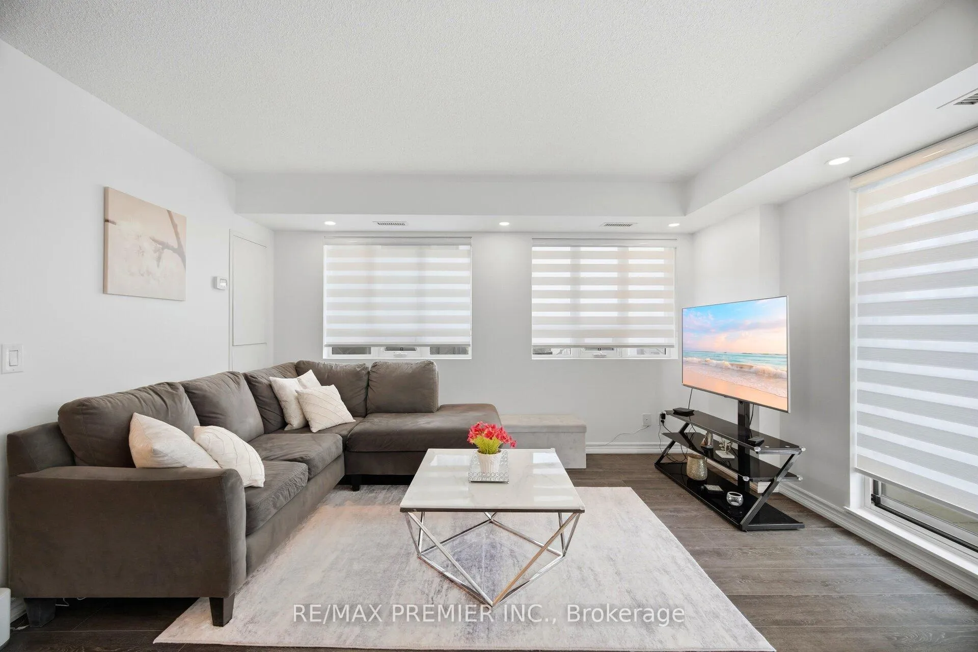 Photo 12 of Unit 203, 7730 Kipling Avenue, Vaughan, Vaughan Grove — HOMEH