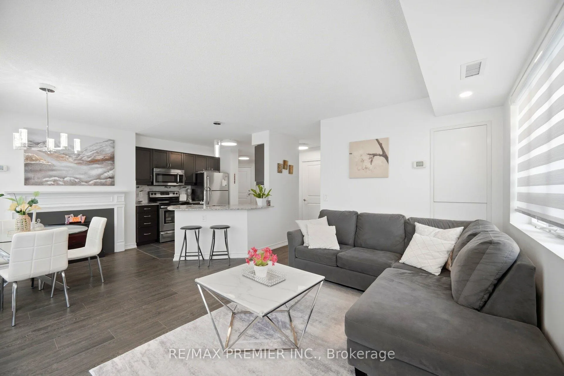 Photo 13 of Unit 203, 7730 Kipling Avenue, Vaughan, Vaughan Grove — HOMEH