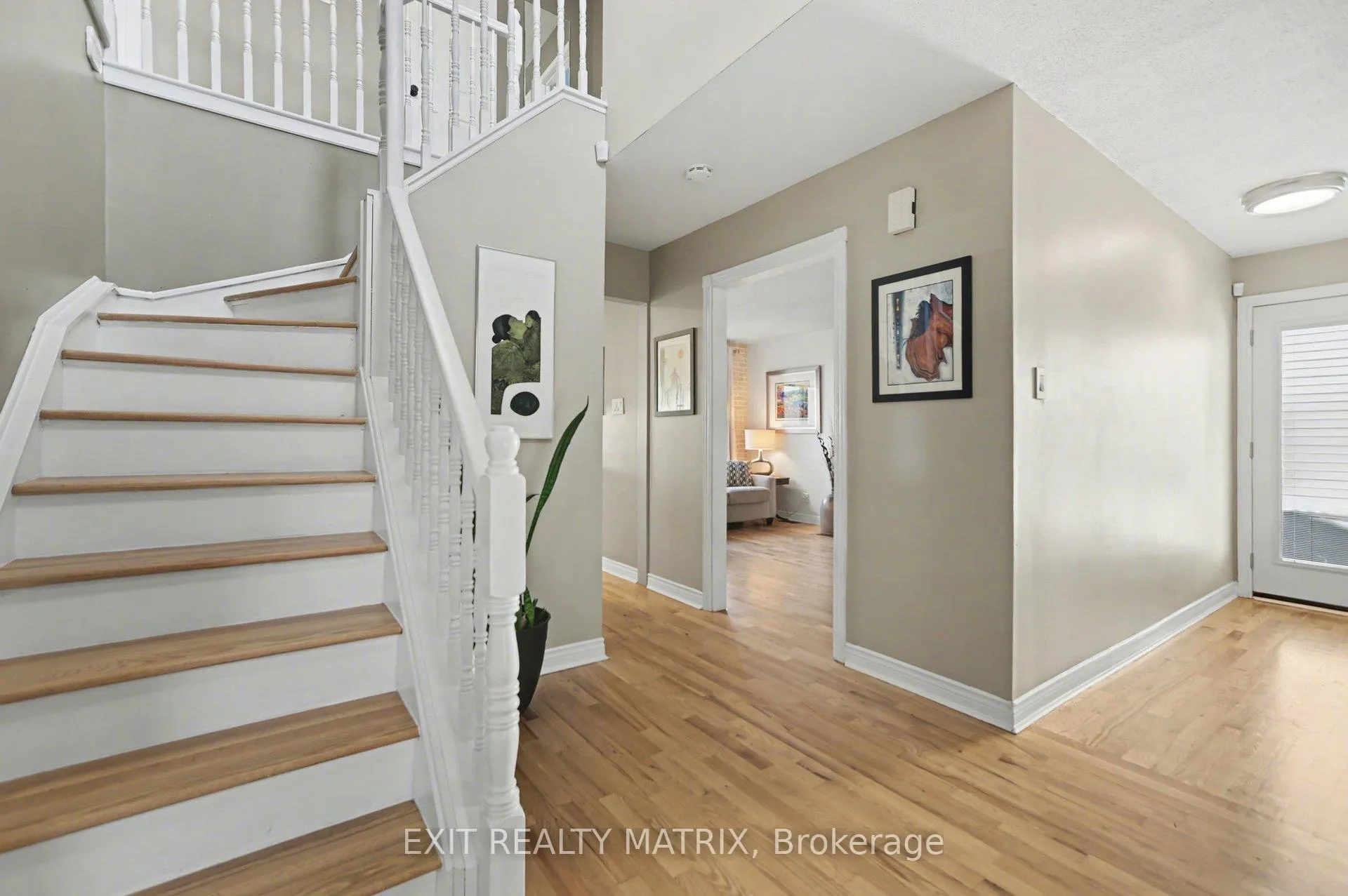 Photo 4 of 1583 Sunview Drive, Ottawa, Orleans/Sunridge — HOMEH