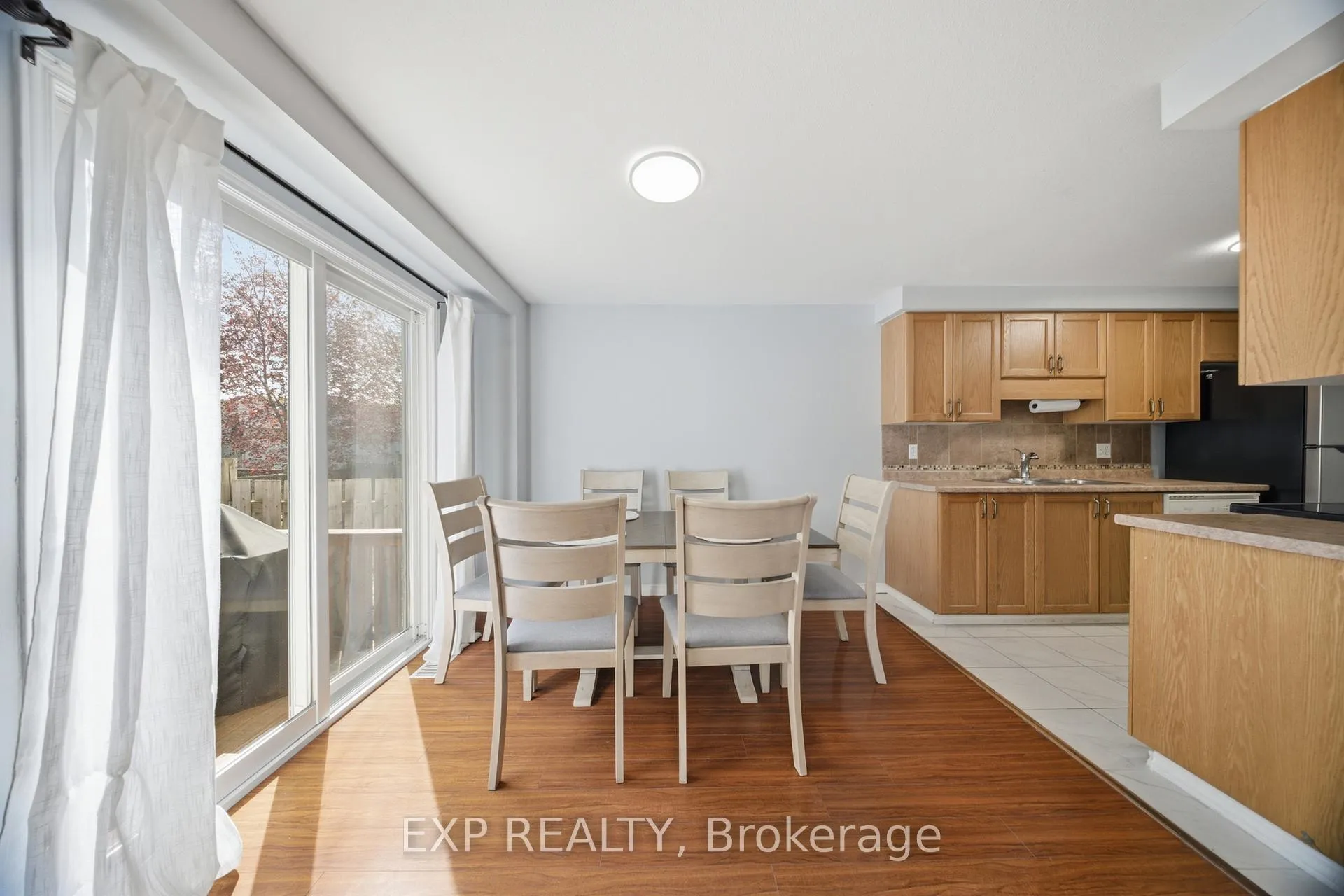Photo 10 of 18 Prosperity Drive, Kitchener — HOMEH