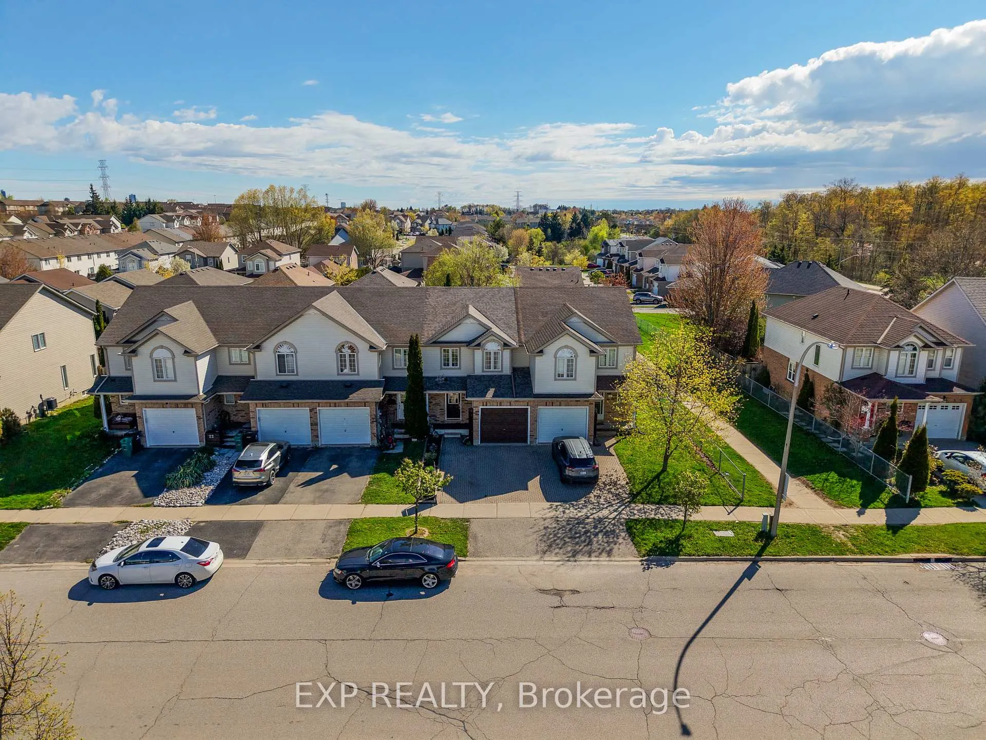 Photo 34 of 18 Prosperity Drive, Kitchener — HOMEH